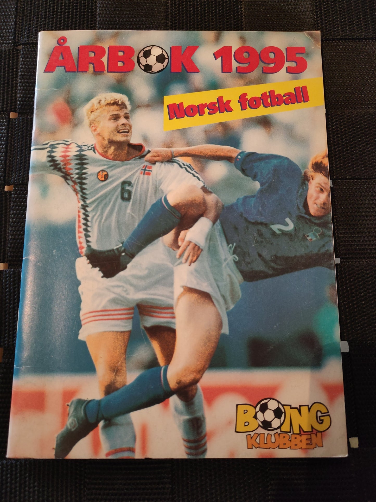 BOK: Årbok 1995 - norsk fotball (Boing)