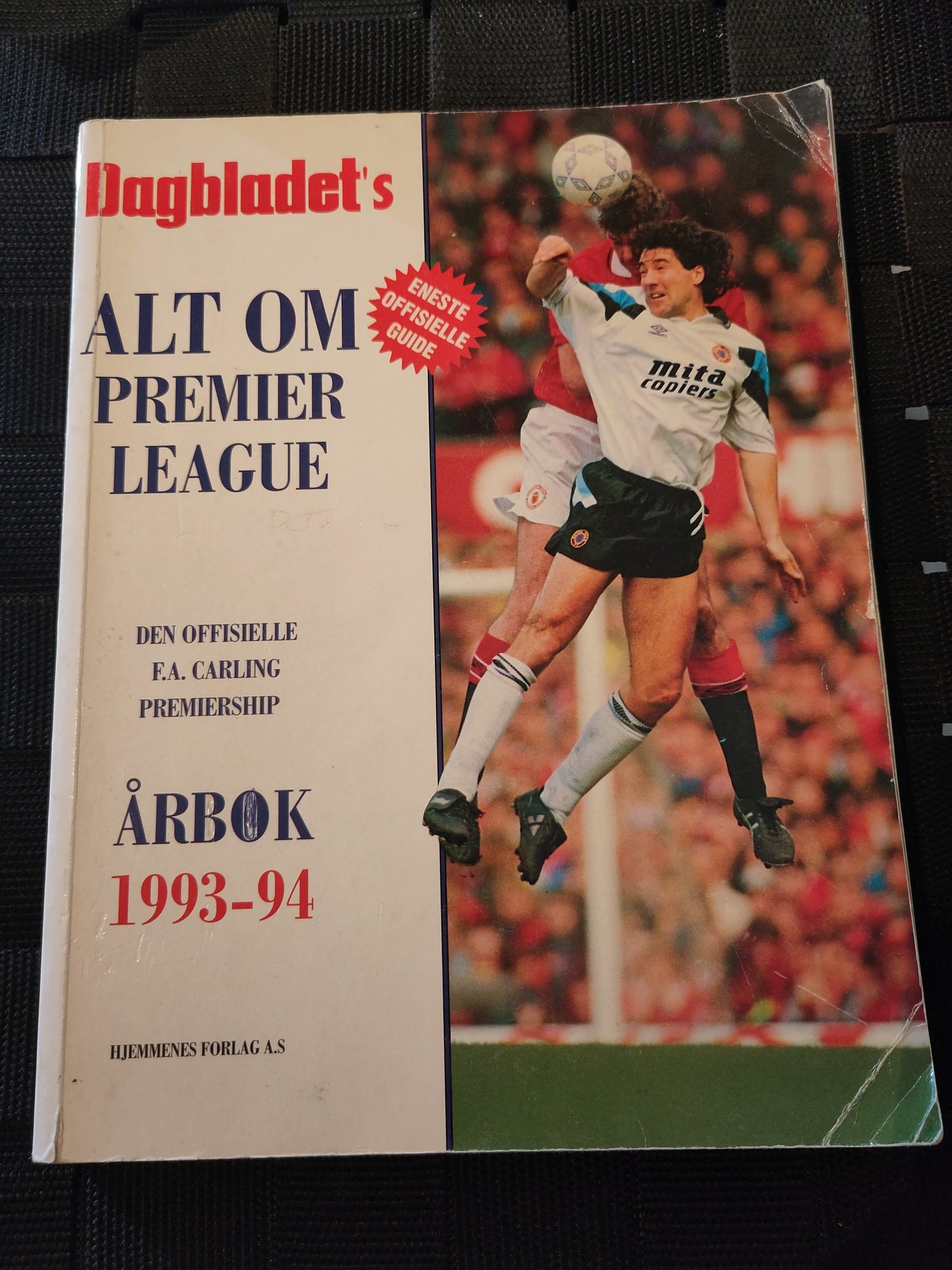 BOK: Offisiell årbok Premier League 1993-94 (Dagbladet)