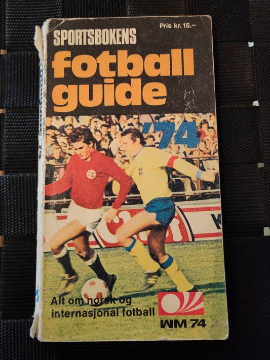 BOK: Sportsbokens fotballguide '74