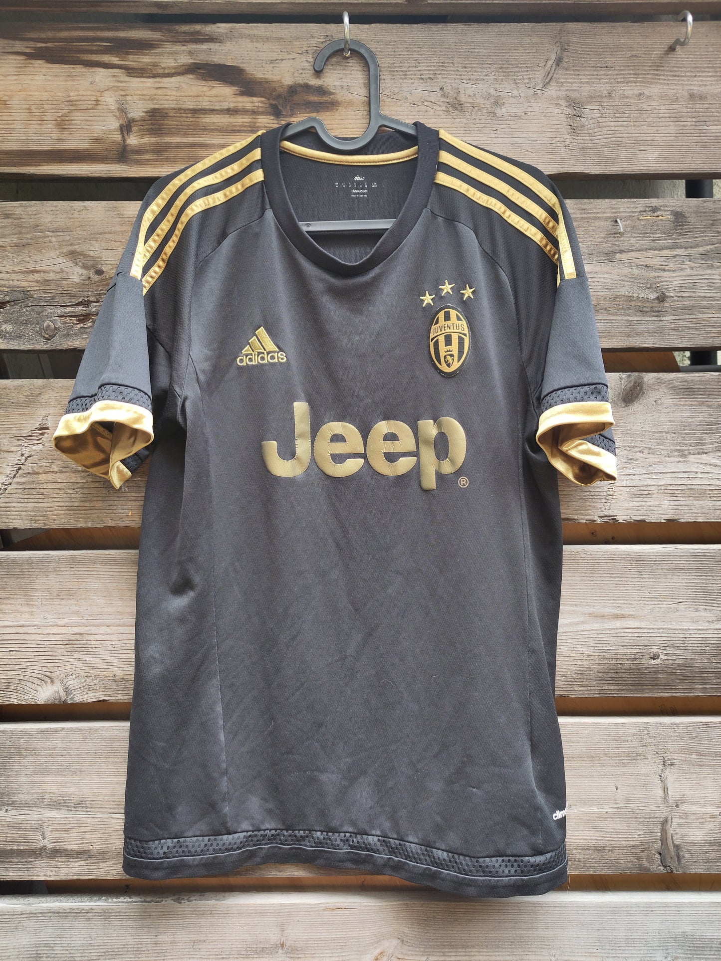 Juventus drakt 2015-16 tredje