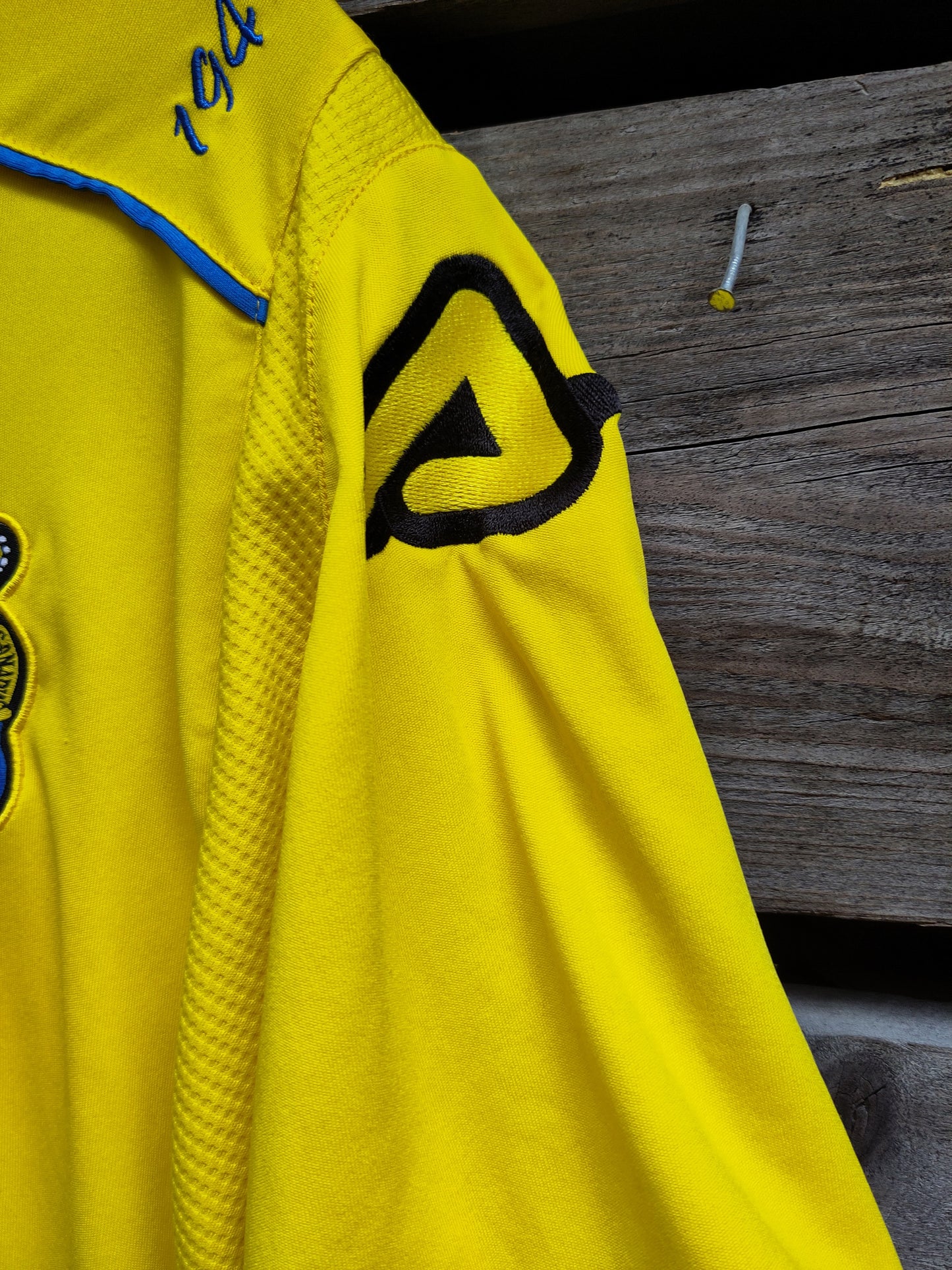 Las Palmas drakt 2015-16 hjemme (slitt)