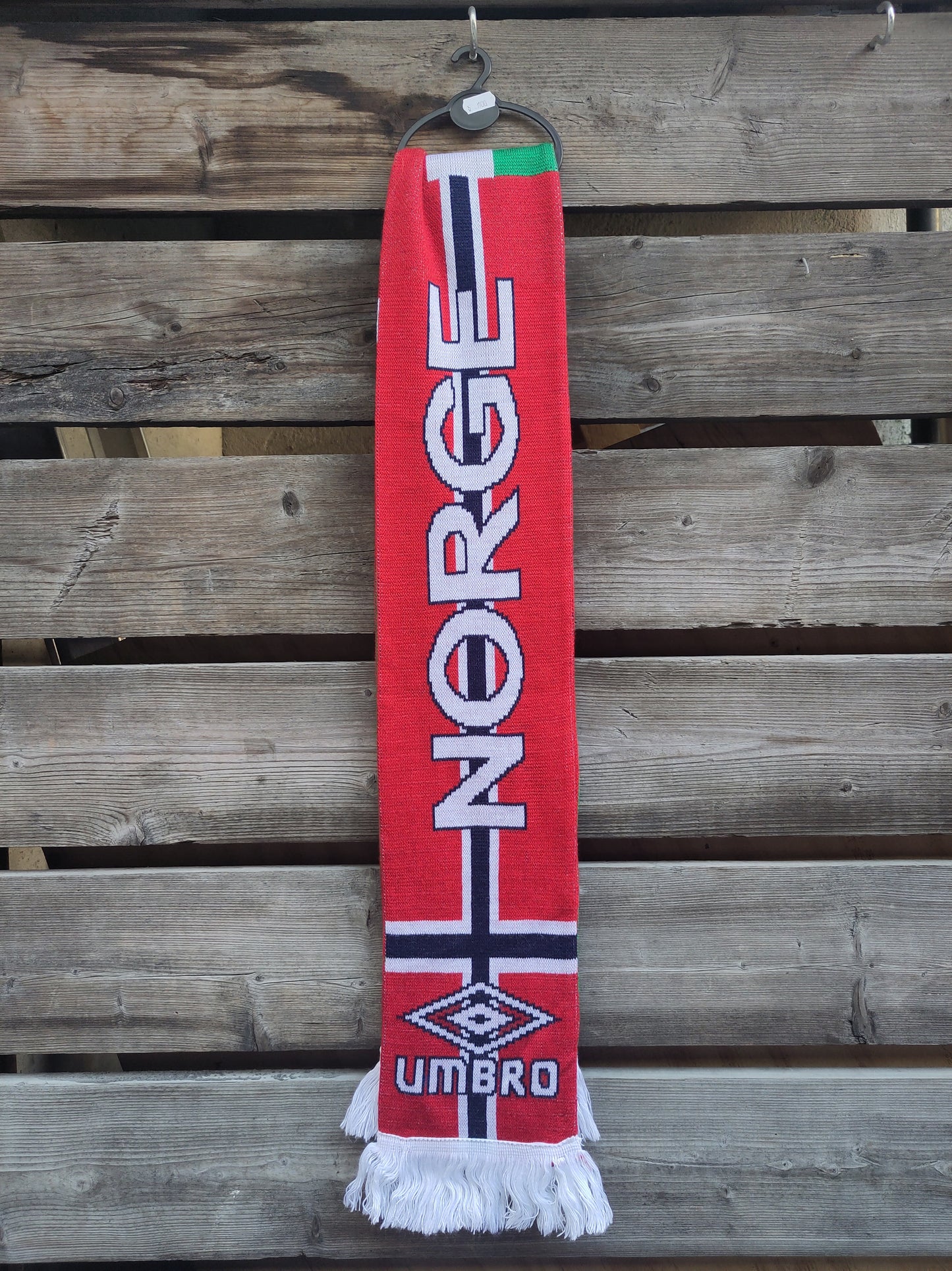 Norge skjerf half&half Ungarn