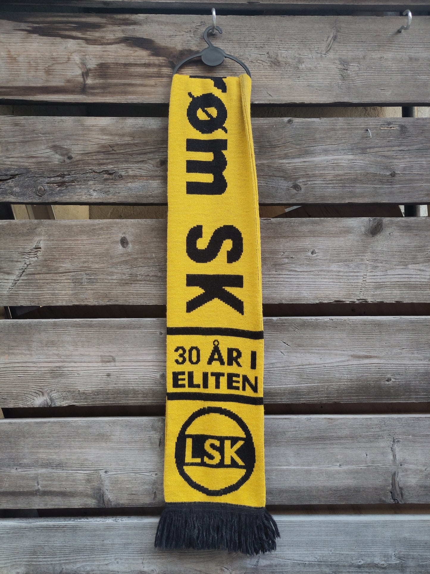 Lillestrøm skjerf 30 år i eliten