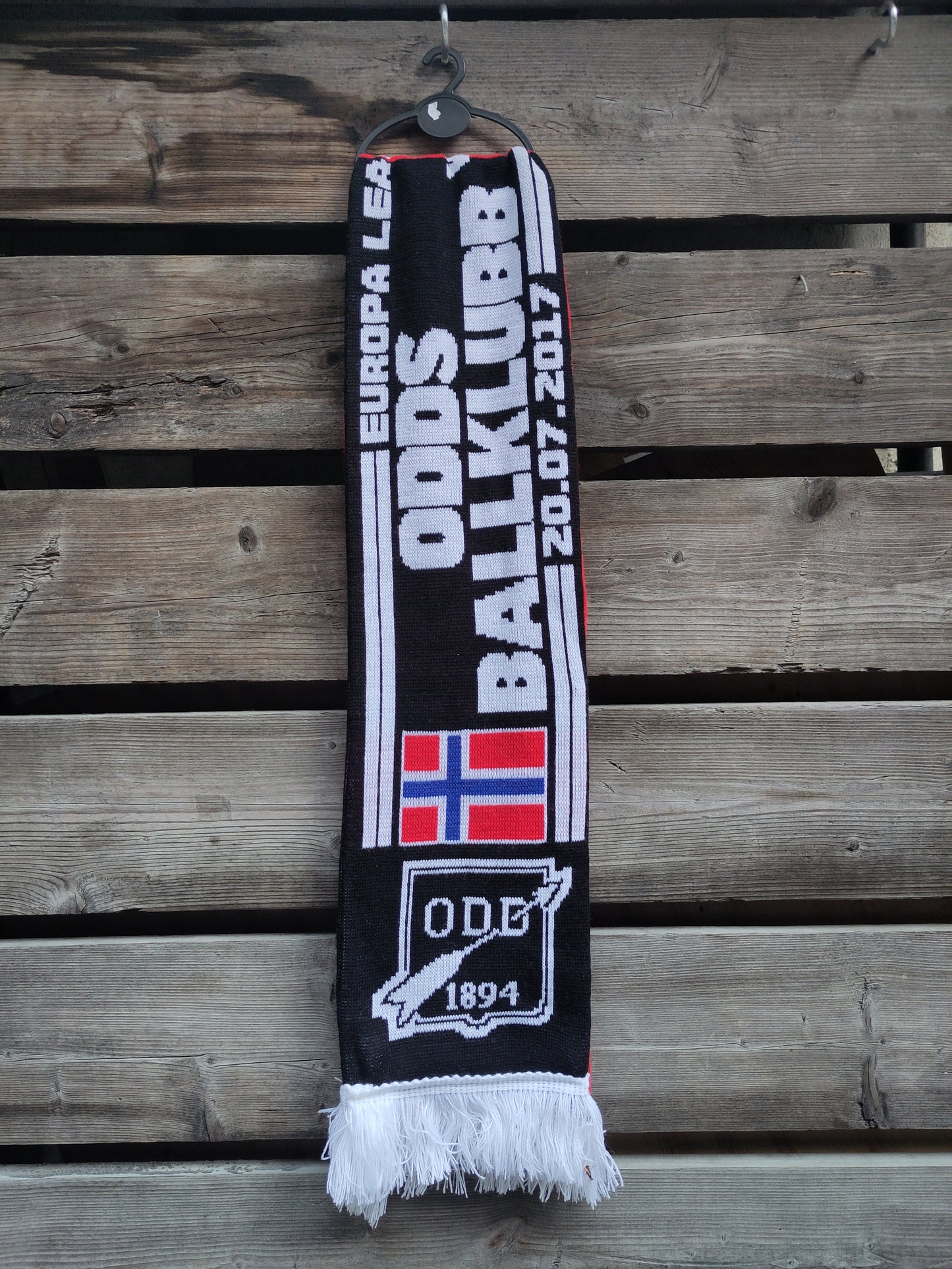 Odd skjerf half&half Vaduz Europa League 2017