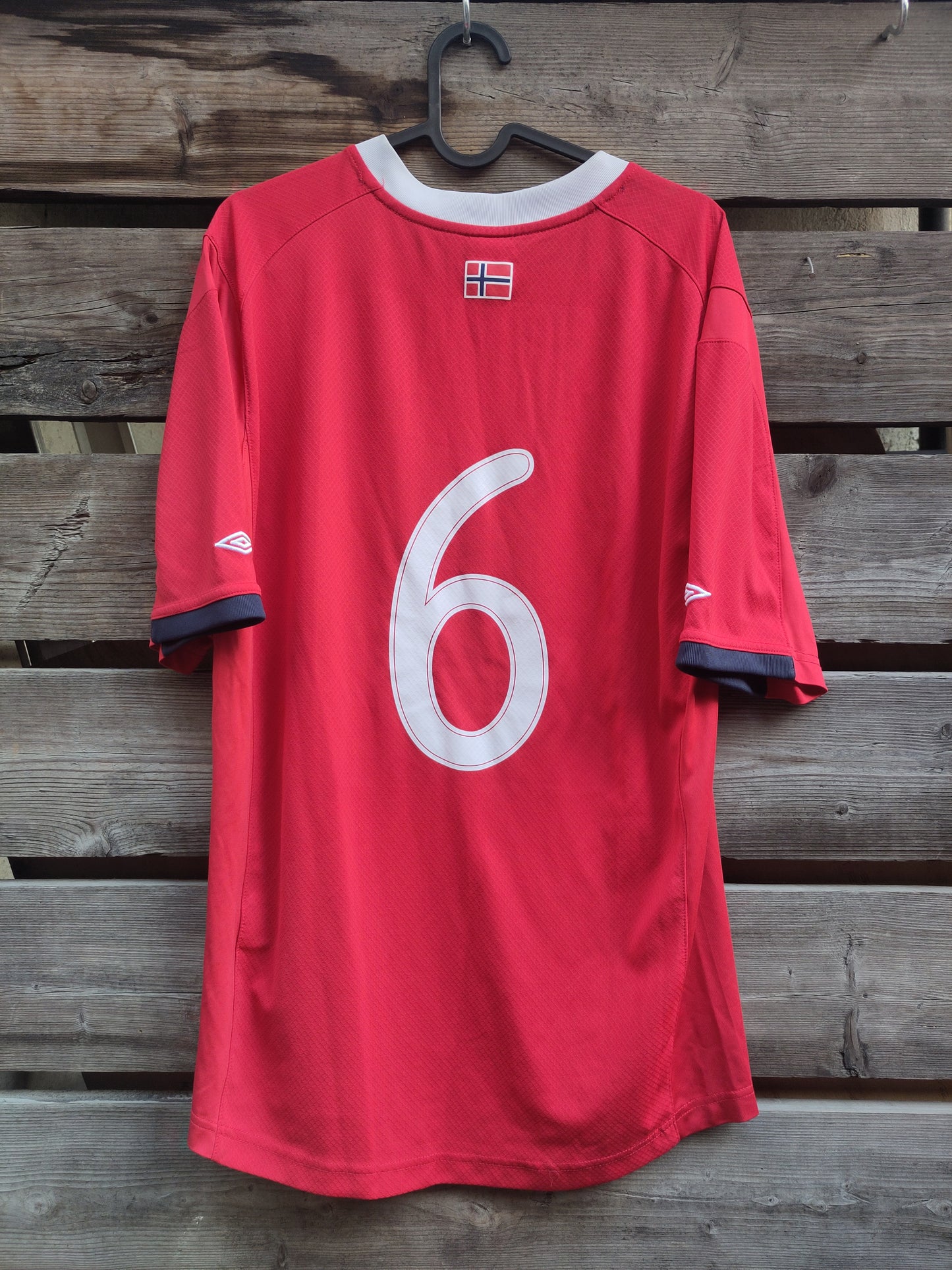 Norge drakt 2010 hjemme (med nummer)