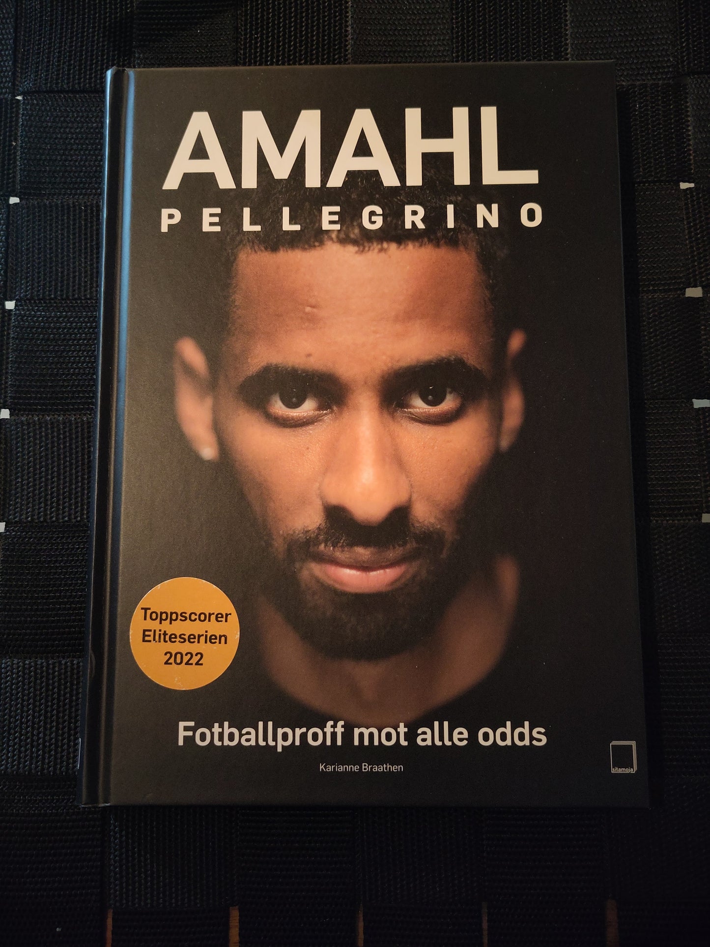 BOK: Amahl Pellegrino - Fotballproff mot alle odds (Braathen)