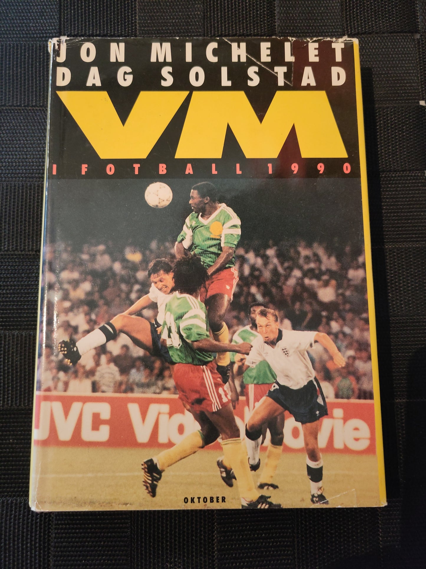 BOK: VM i fotball 1990 (Solstad/Michelet)
