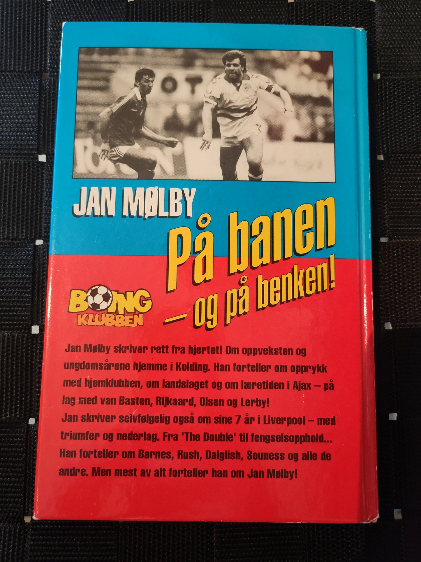 BOK: Jan Mølby - På banen - og benken! (Mølby)
