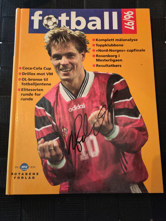 BOK: Fotball 96/97 signert Kjetil Rekdal
