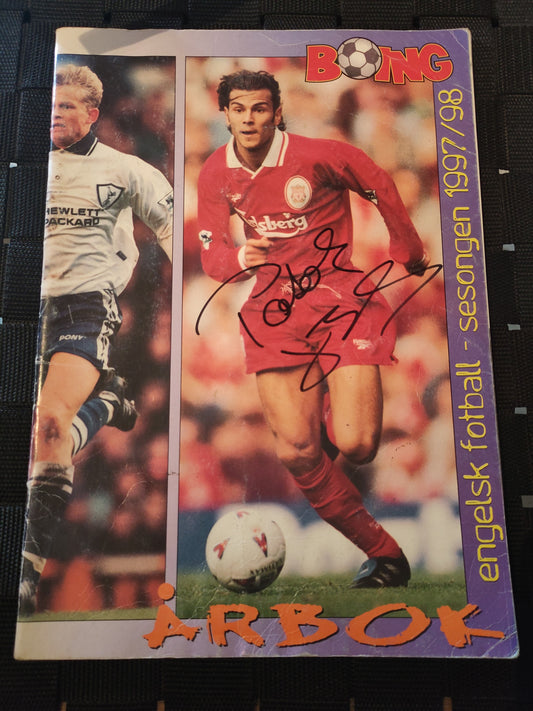 BOK: Årbok 1997/98 - engelsk fotball (Boing) signert Patrik Berger