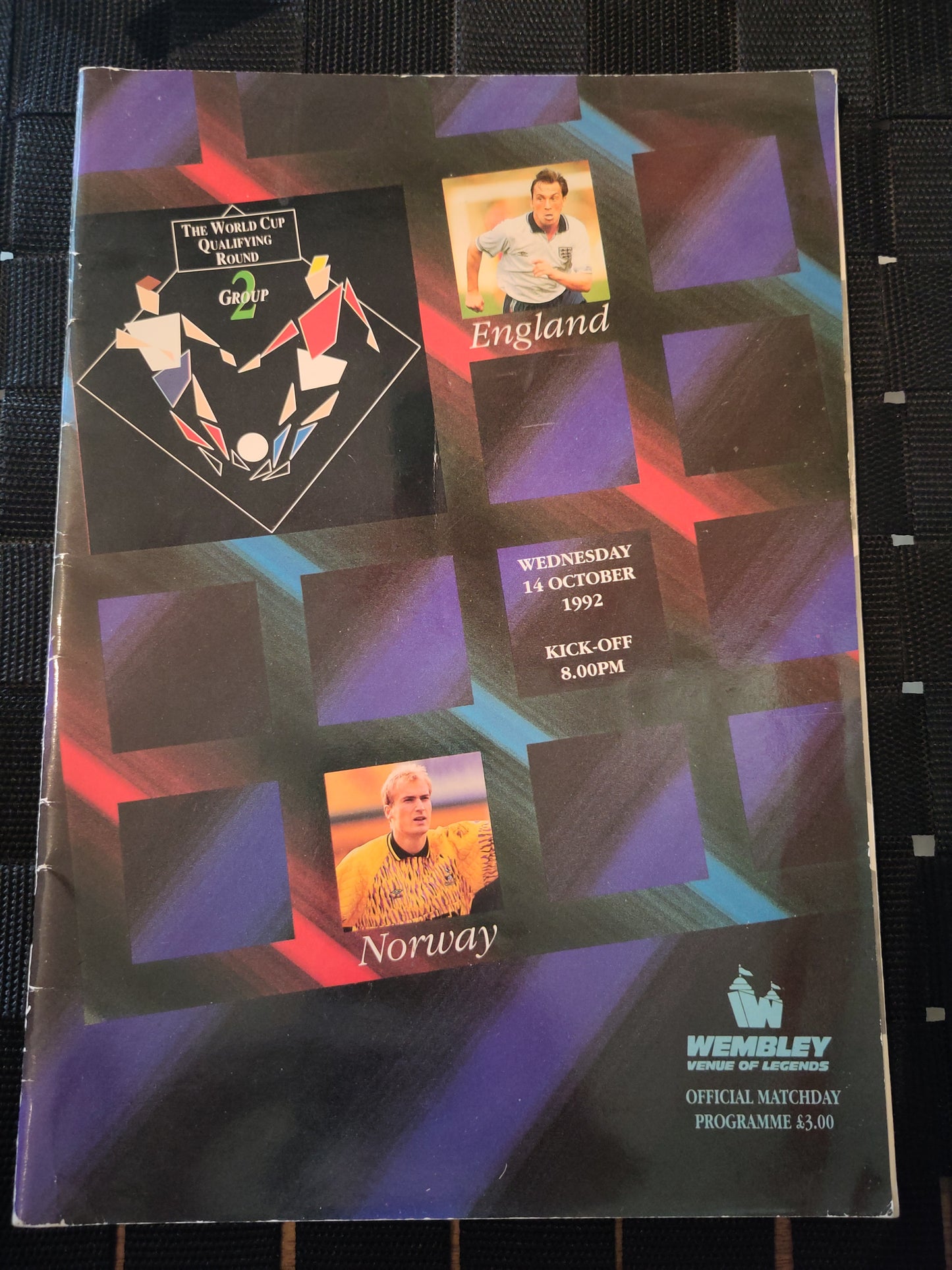 Kampprogram: England - Norge 1992 m/ kampbillett