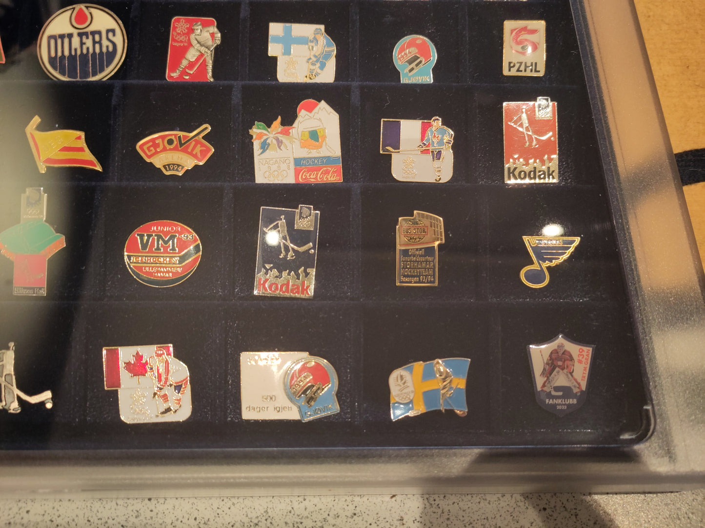 PINS: Diverse ishockey*