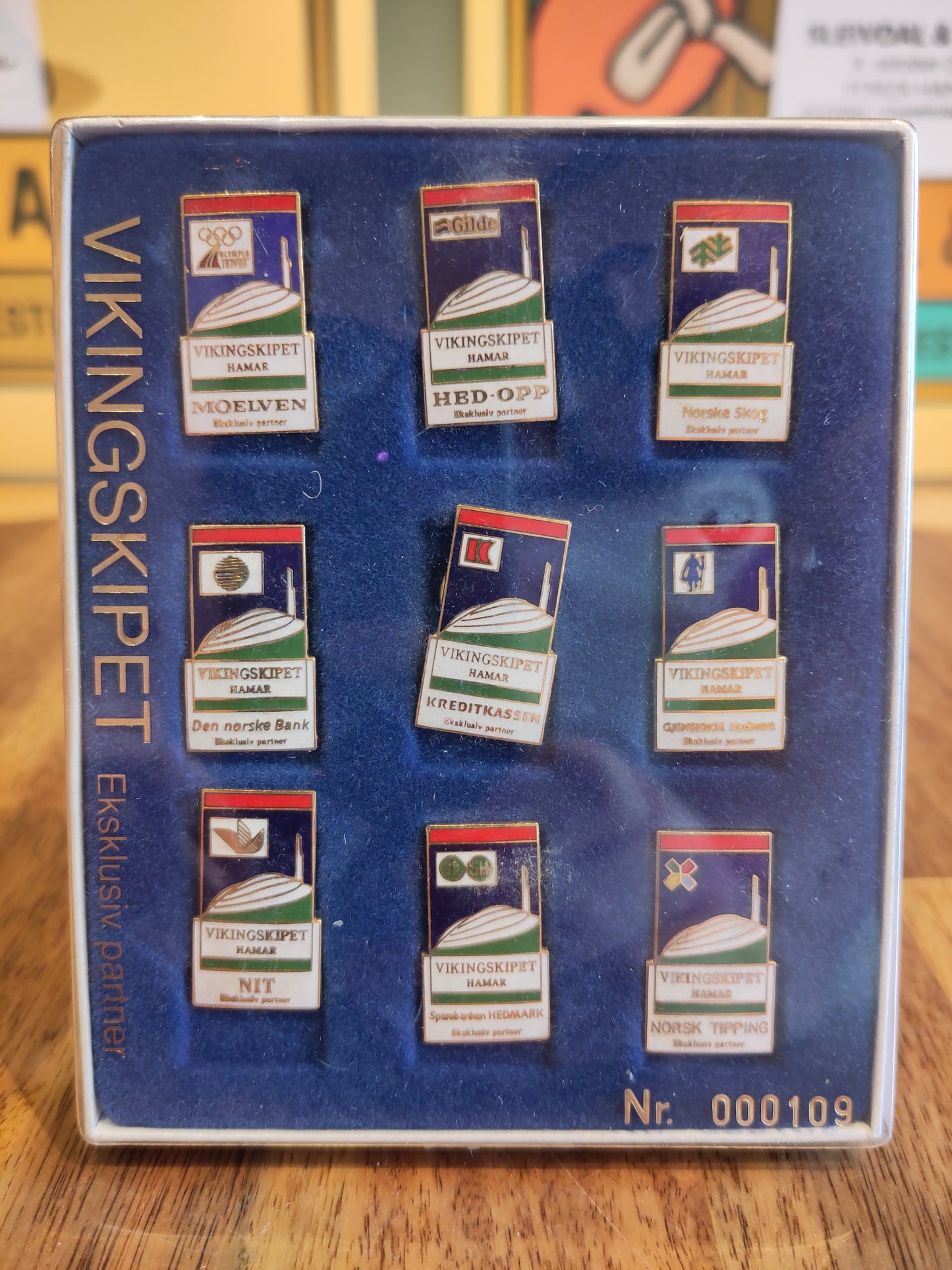 PINS: Vikingskipet sponsorsett*