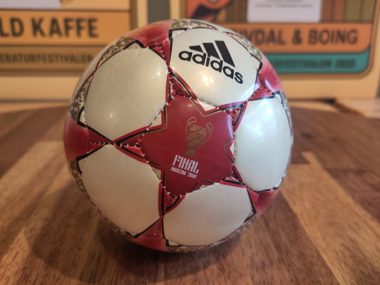 Manchester United ball Champions League final 2008 triksing*