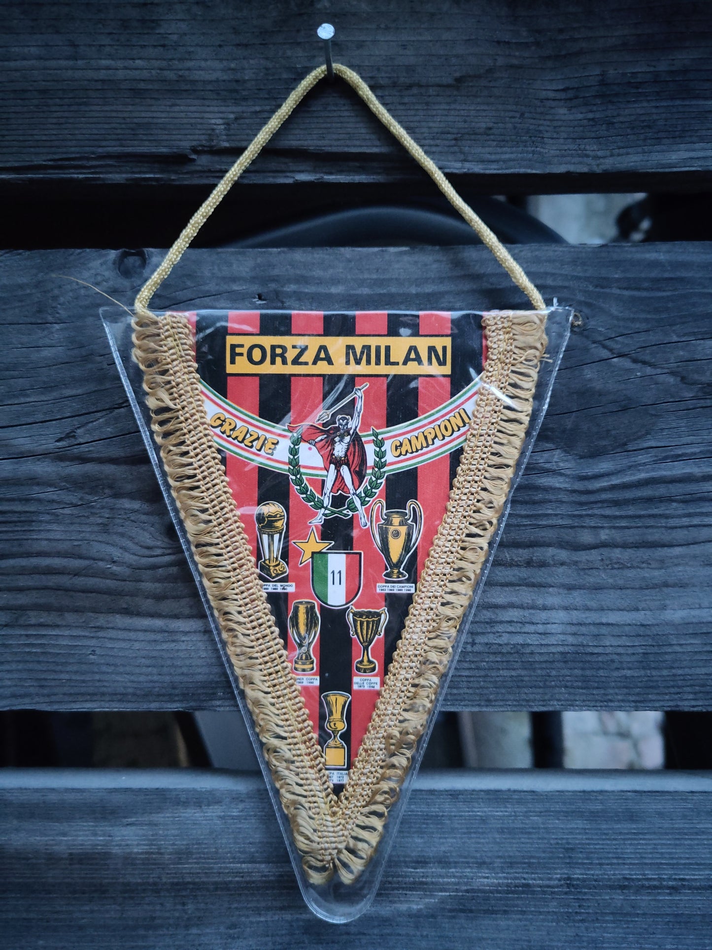 AC Milan vimpel medium v2*