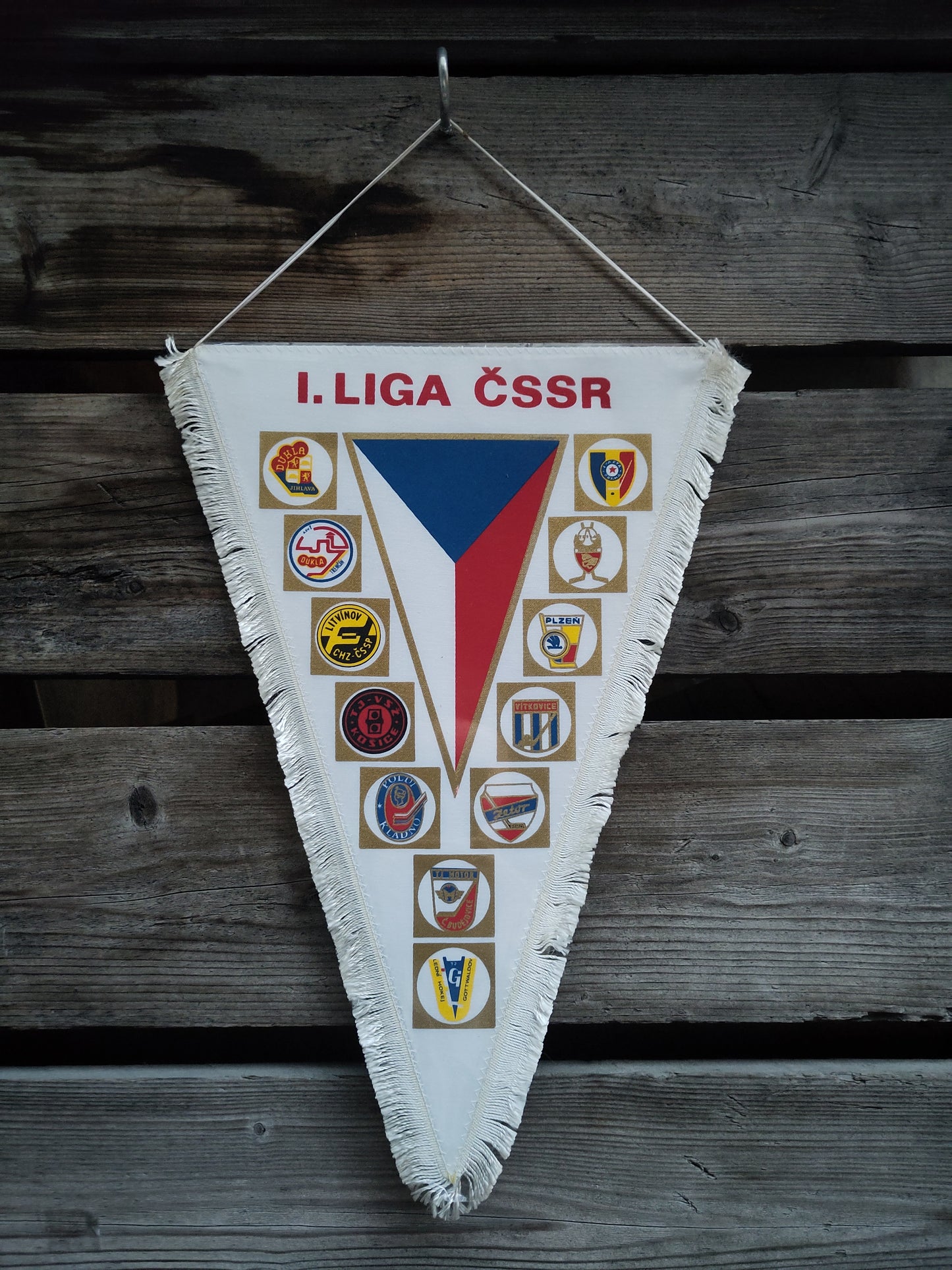 Tsjekkoslovakia vimpel 1. Liga CSSR*