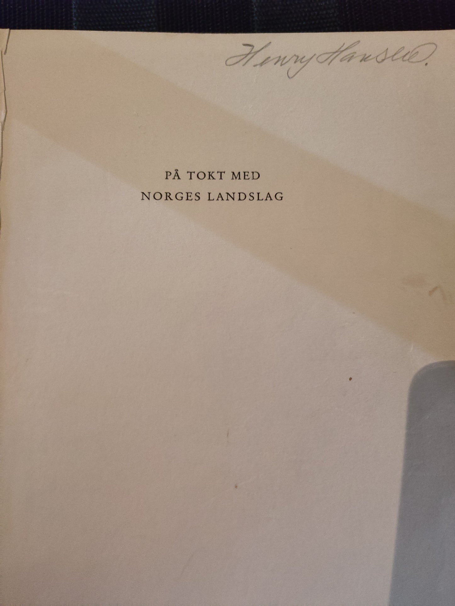 BOK: På tokt med Norges landslag