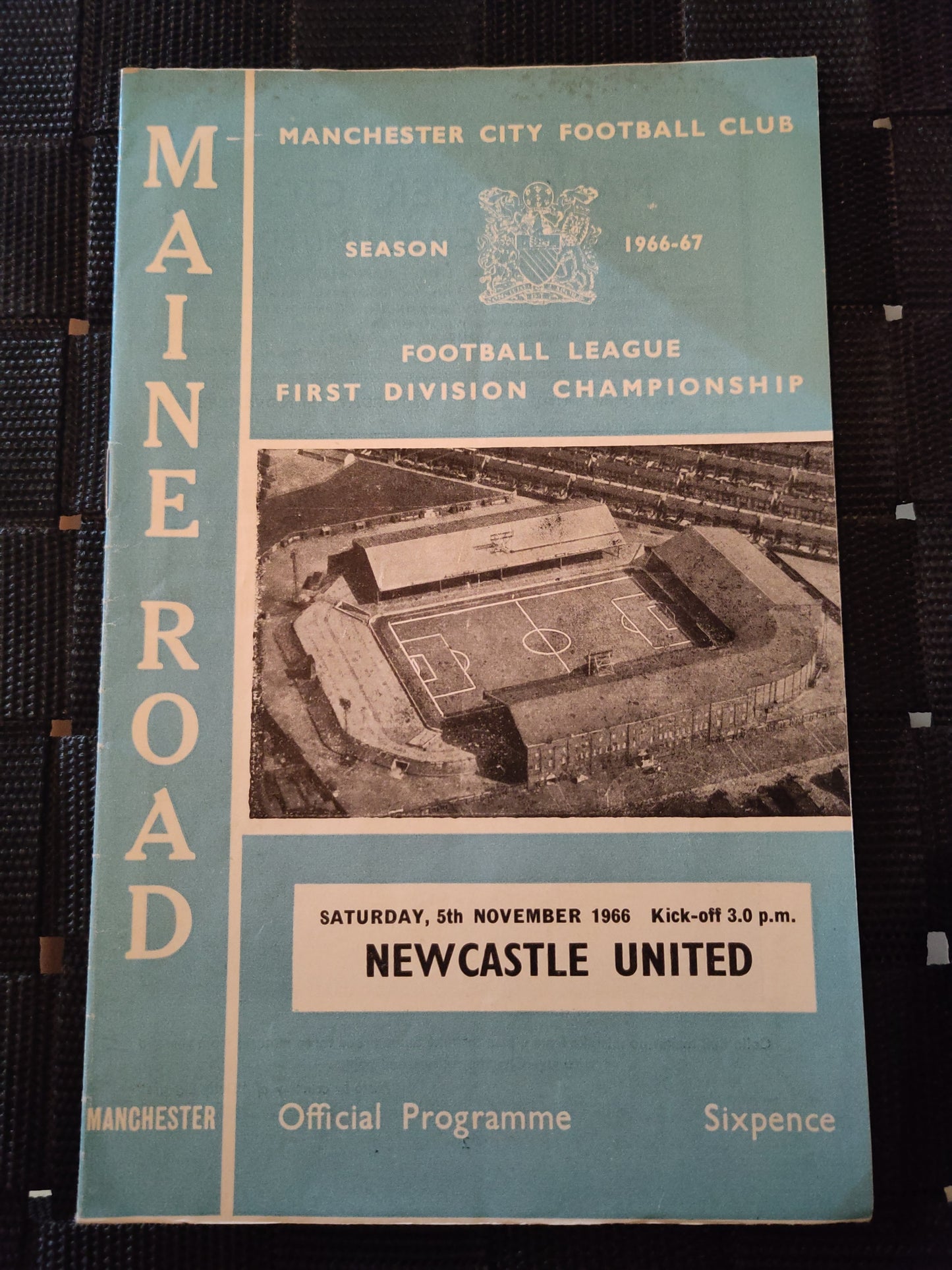 Kampprogram: Diverse engelsk fotball