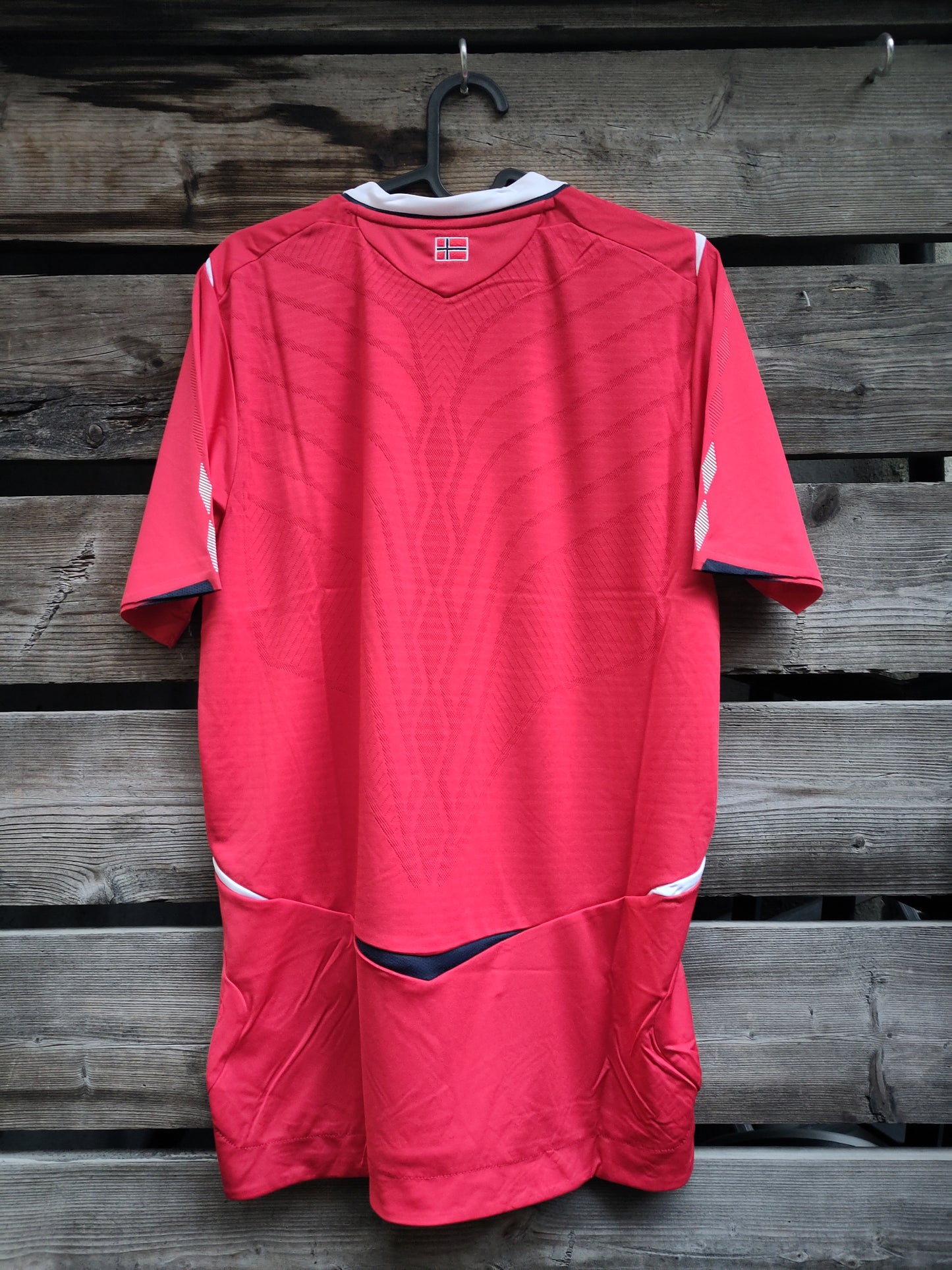Norge drakt 2008 hjemme dragelogo (ubrukt)* (BNWT)