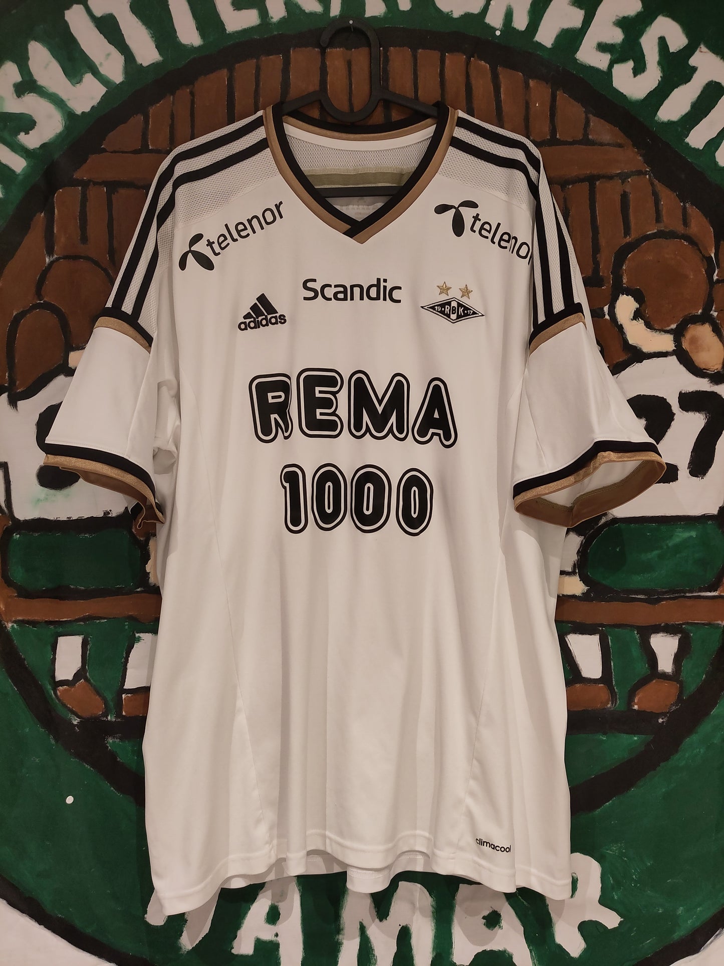 Rosenborg drakt 2014 hjemme*