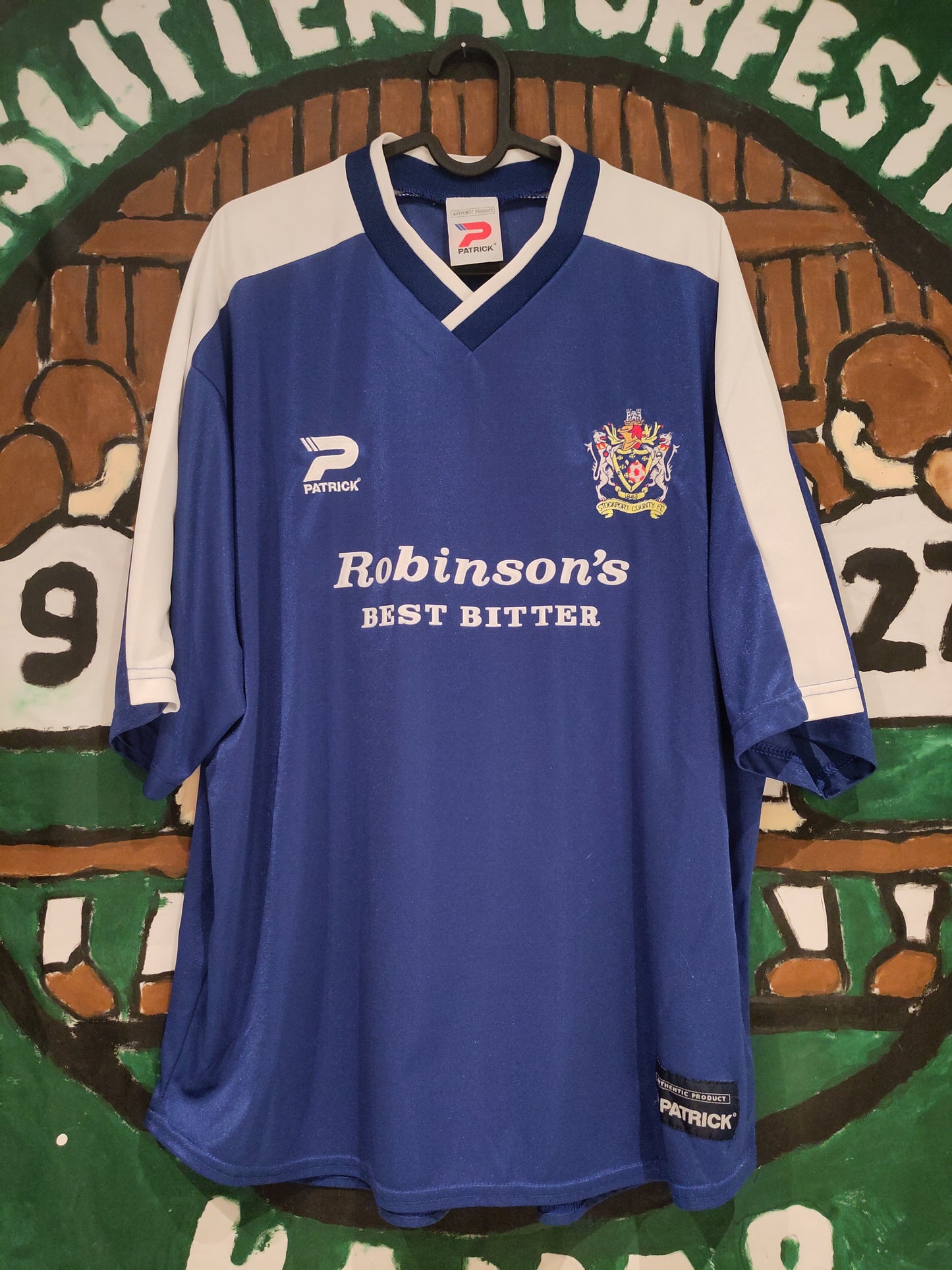 Stockport drakt 2001-02 hjemme