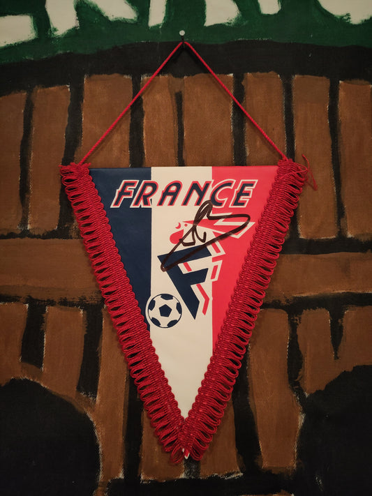 Frankrike vimpel signert Barthez*