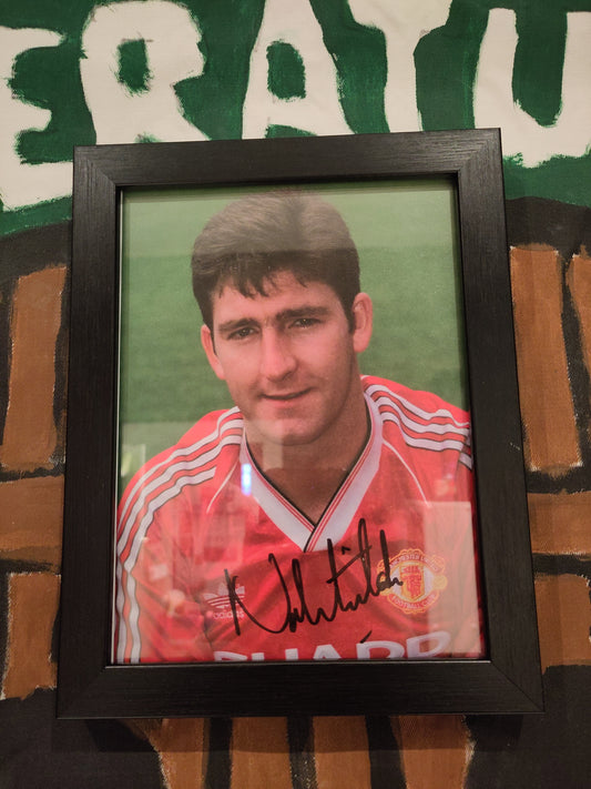 Manchester United bilde Norman Whiteside signert*