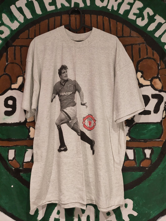 Manchester United t-skjorte 1992 Hughes*
