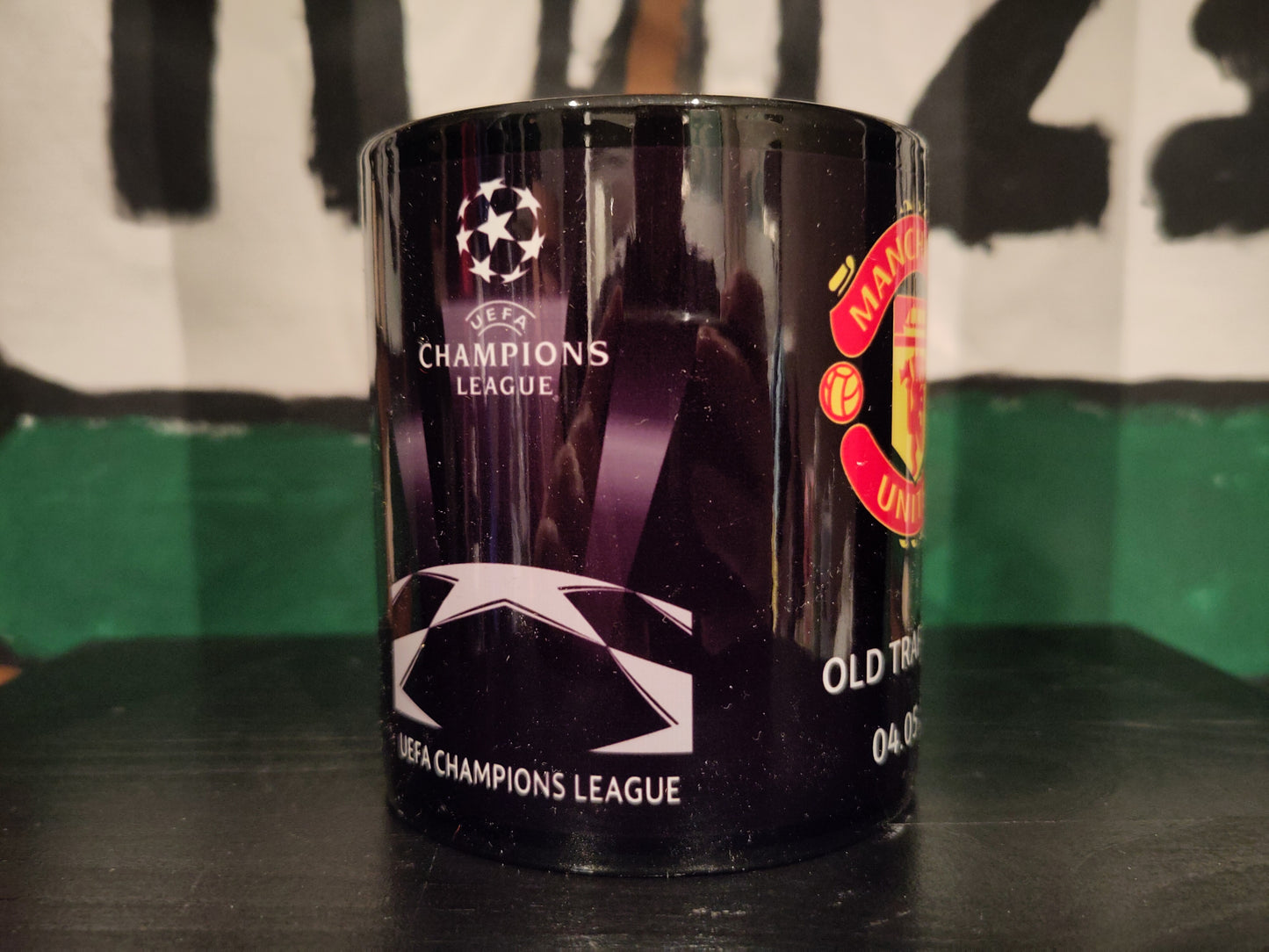 Manchester United krus Champions League vs Schalke 04 2010-11*