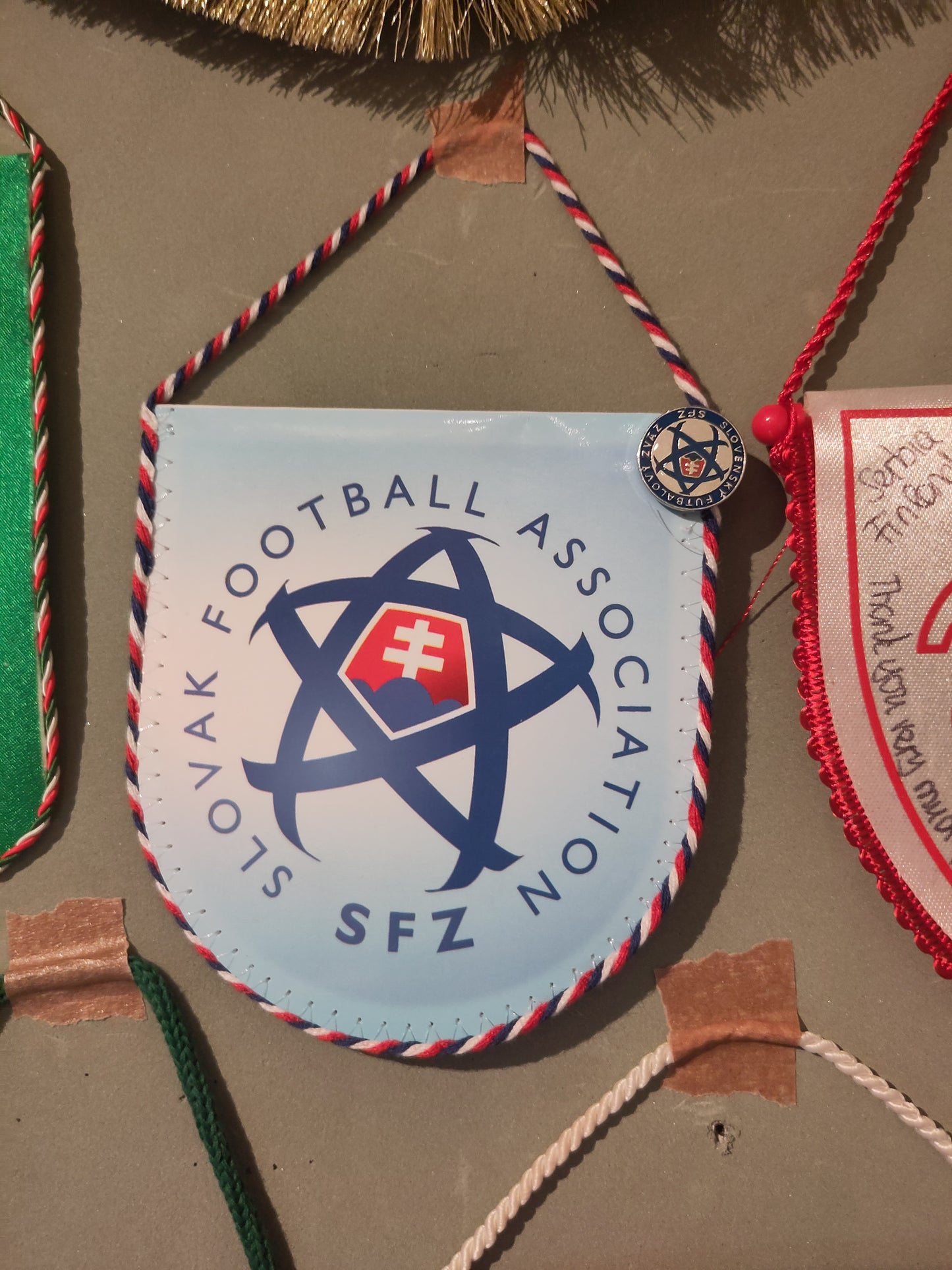 Vimpler: Diverse landslag og lag Europa League/Champions League (++)