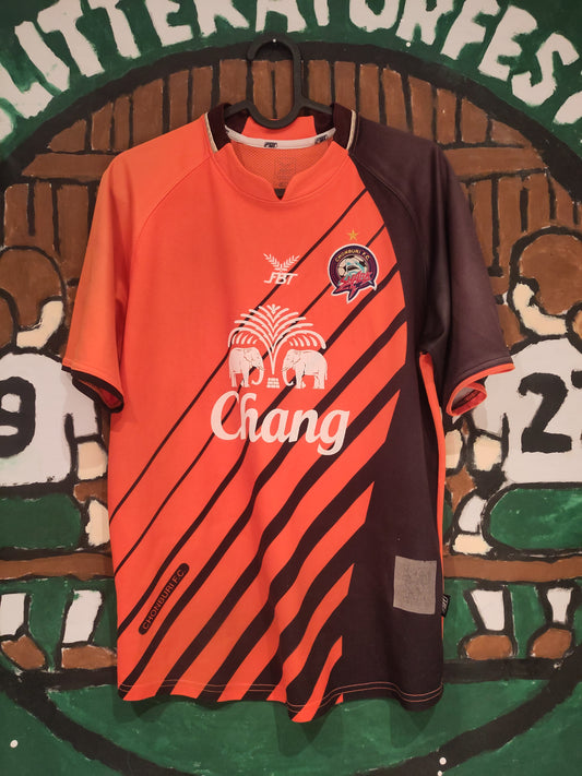 Chonburi drakt 2011 borte
