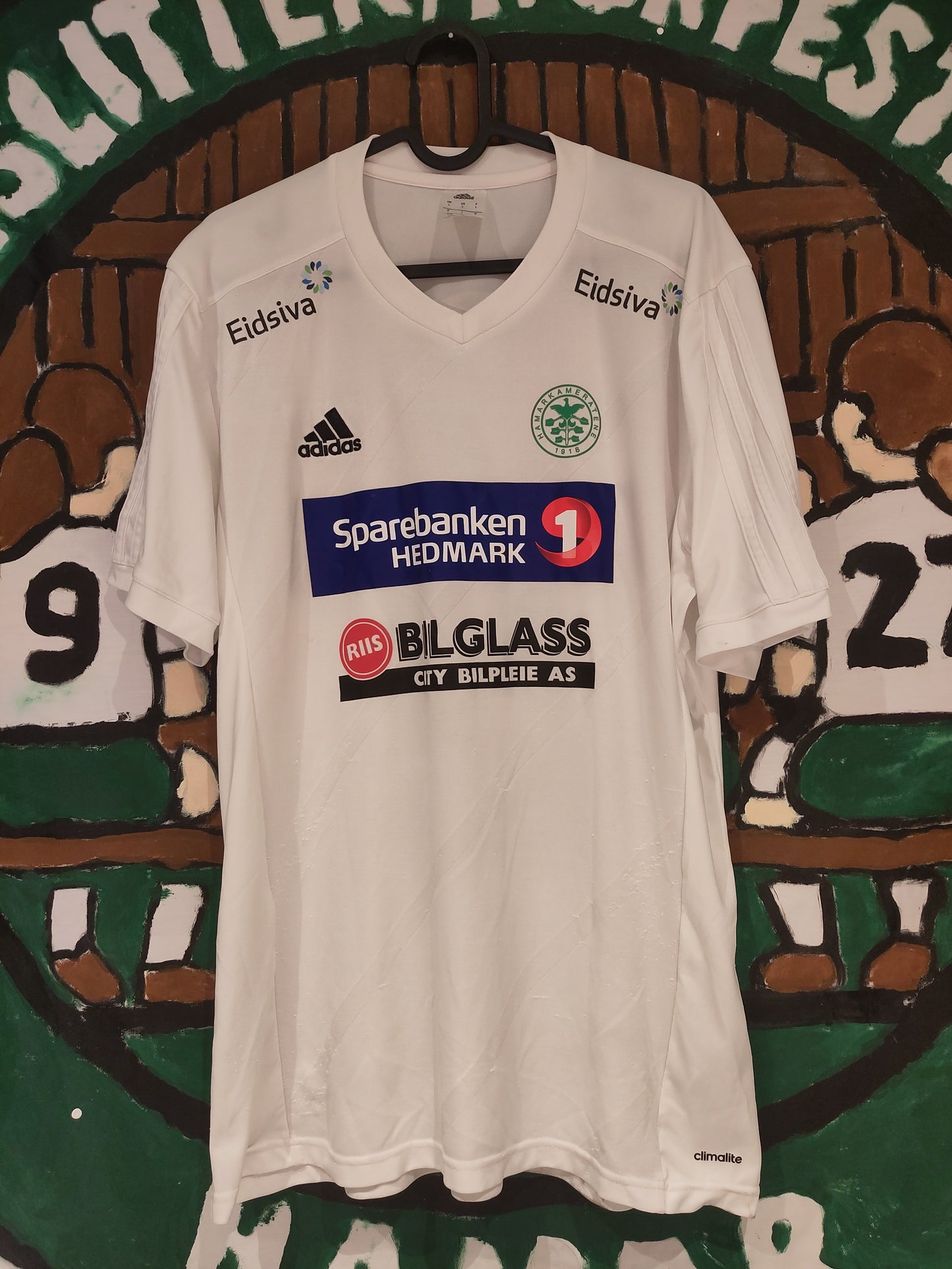 HamKam drakt hjemme (#4)