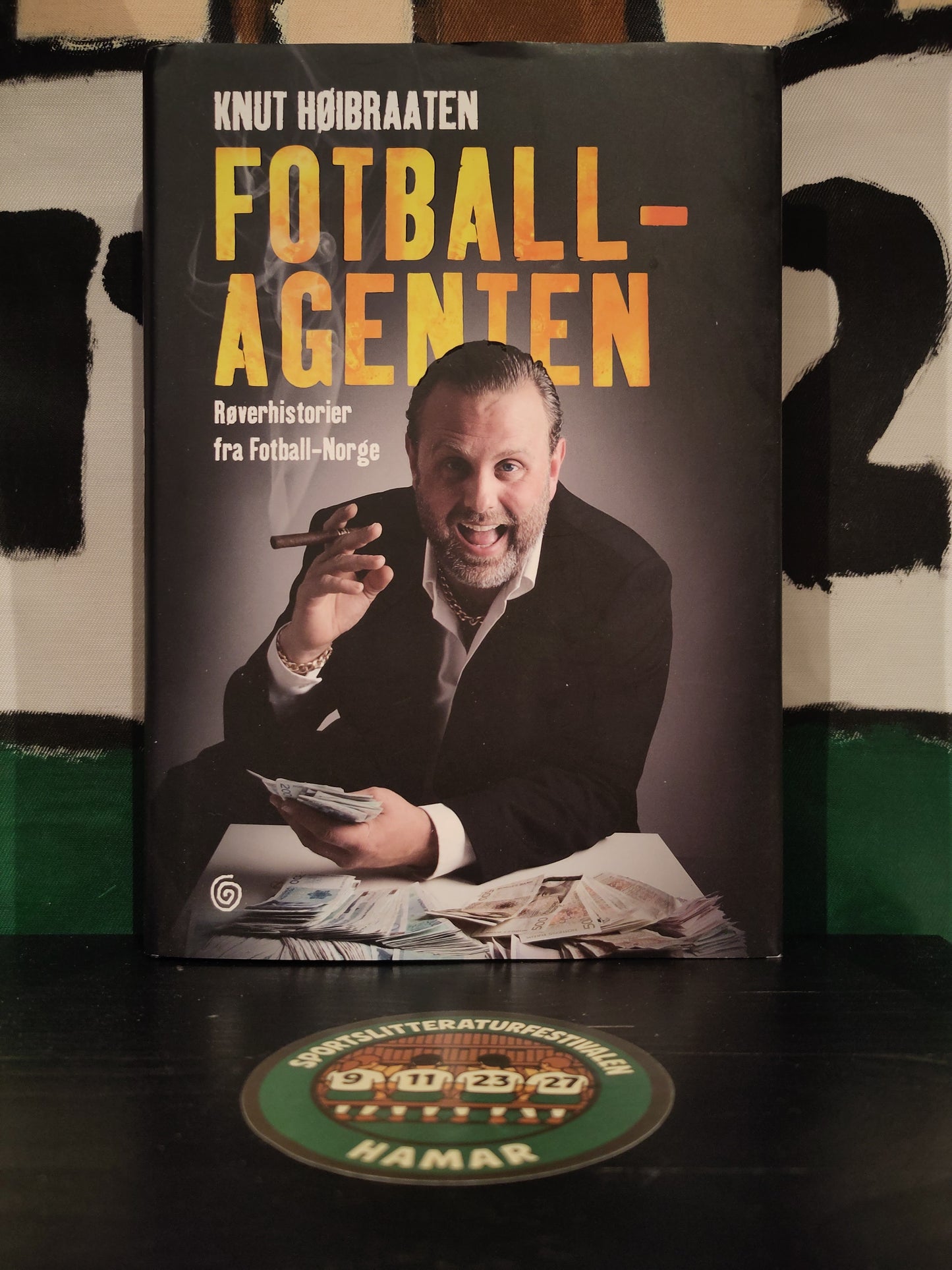 BOK: Fotballagenten - Røverhistorier fra Fotball-Norge (Knut Høibraaten)