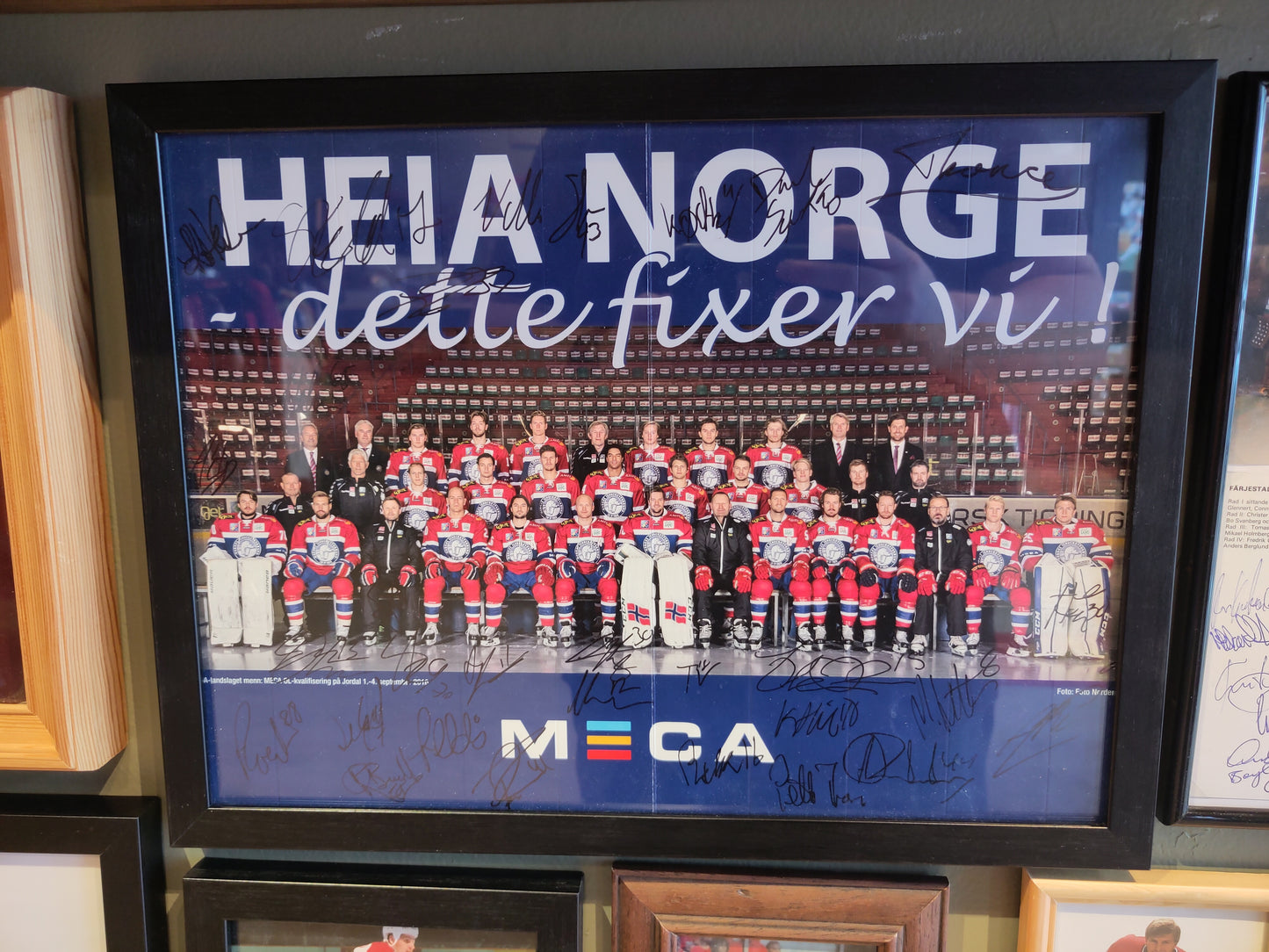 Signert innrammet bilde: Diverse idretter*