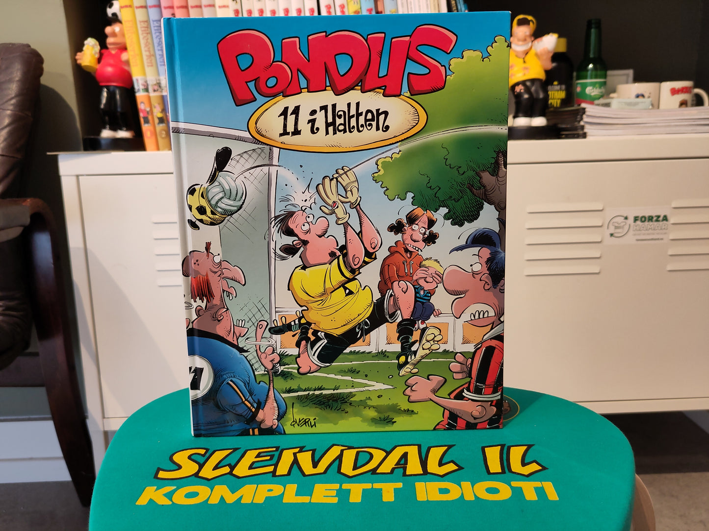 Pondus bok 11: 11 i hatten (Øverli)