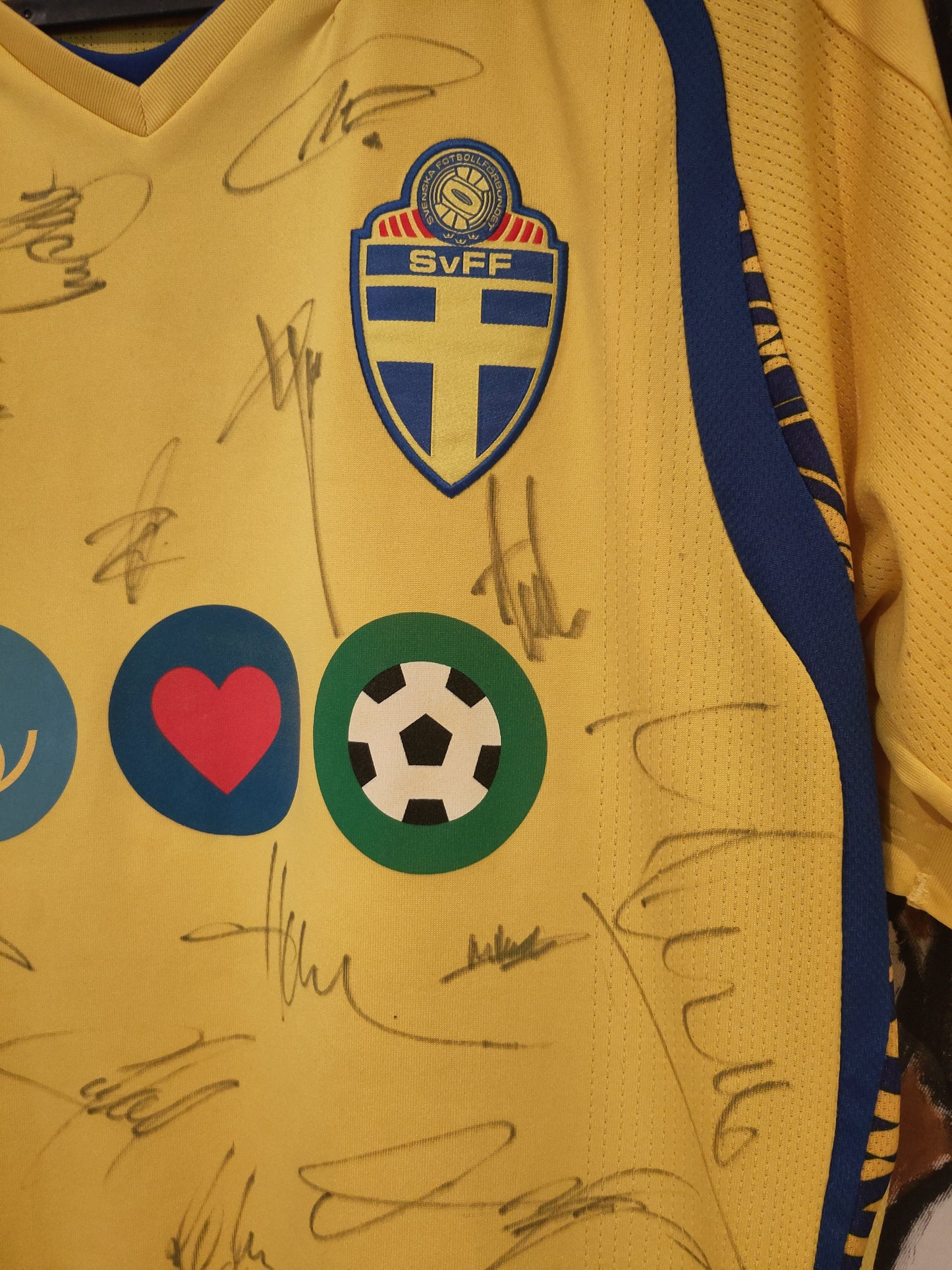 Sverige drakt 2008 hjemme signert