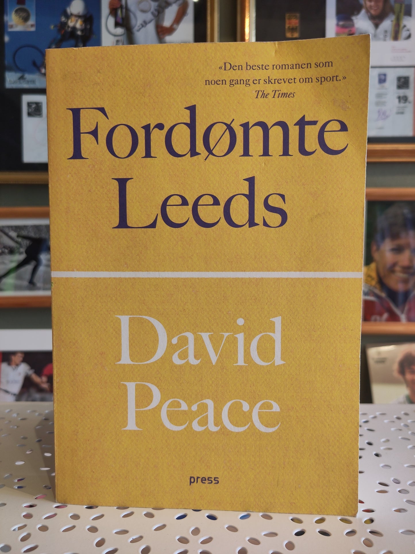BOK: Fordømte Leeds (David Peace) v2
