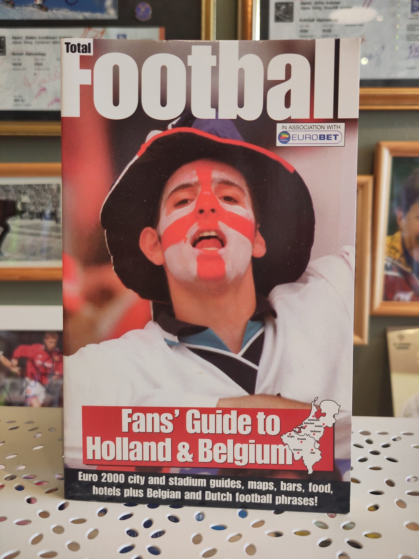 BOK: Total Football - Fan's Guide to Holland & Belgium (Euro 2000)