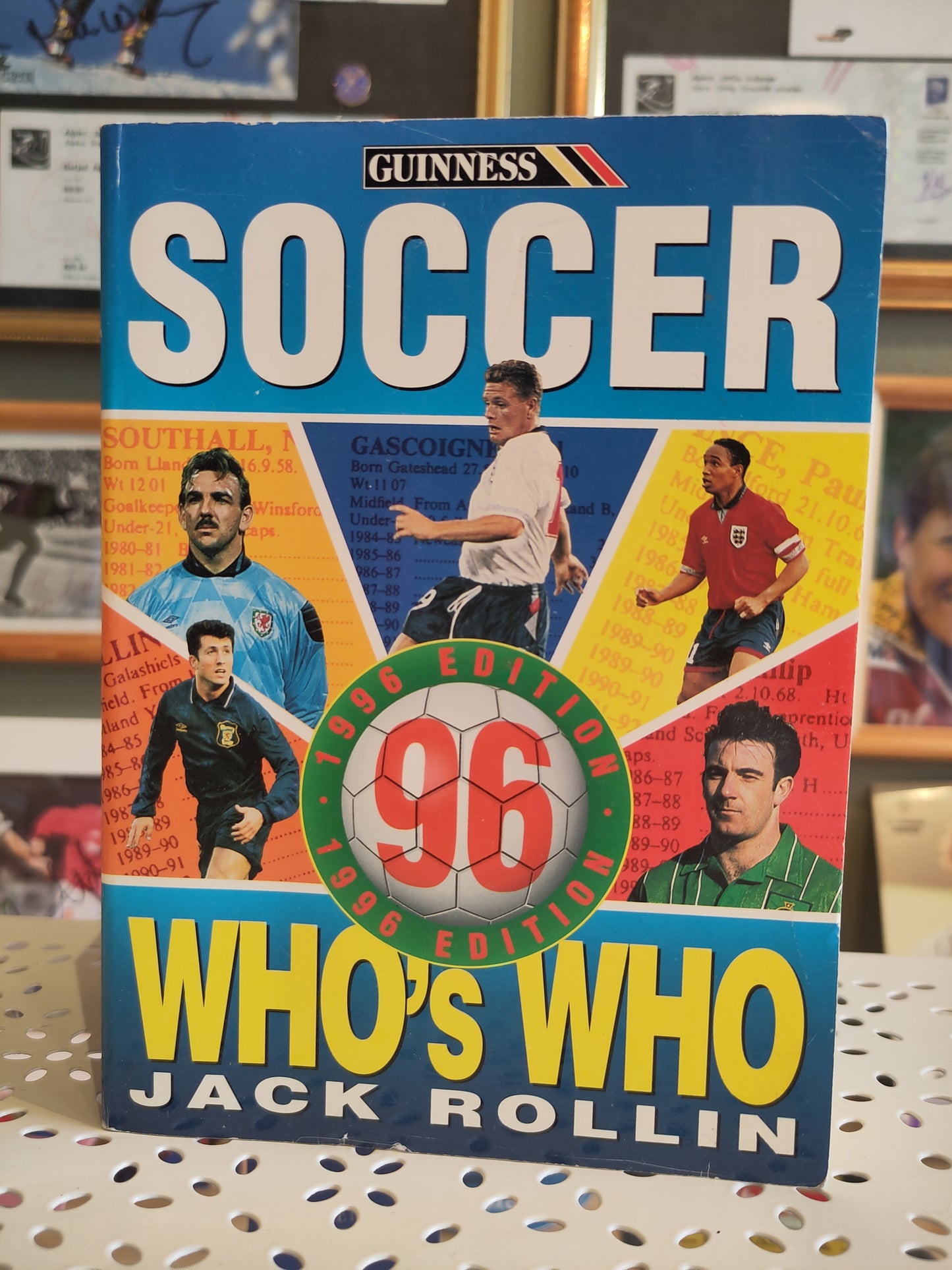 BOK: Guiness Soccer Who's Who 1996 (Rollin)