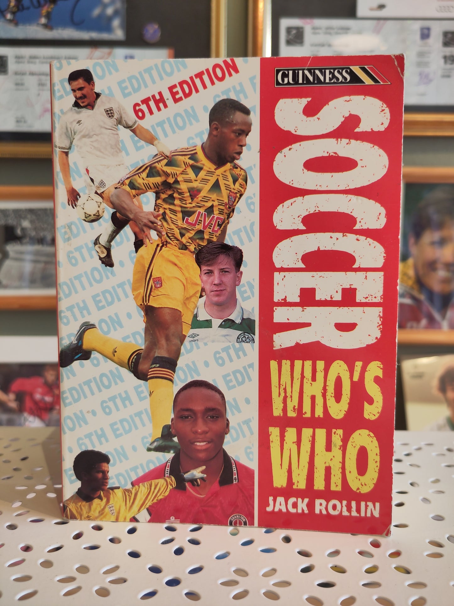 BOK: Guiness Soccer Who's Who 1992 (Rollin)