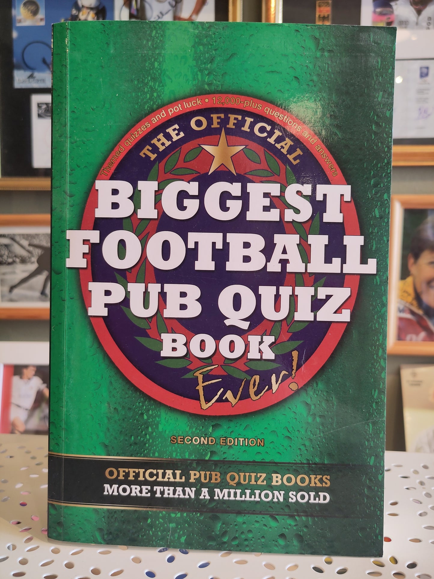 BOK: The Official Biggest Football Pub Quiz Book Ever!