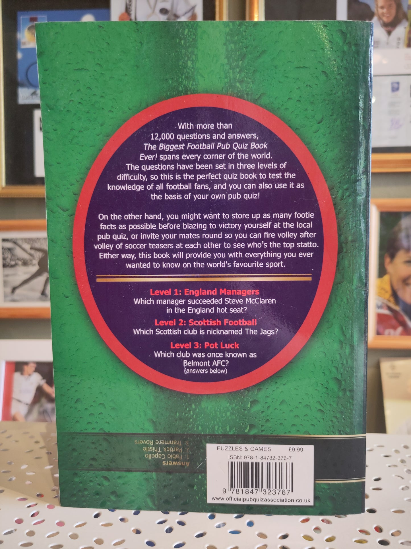 BOK: The Official Biggest Football Pub Quiz Book Ever!