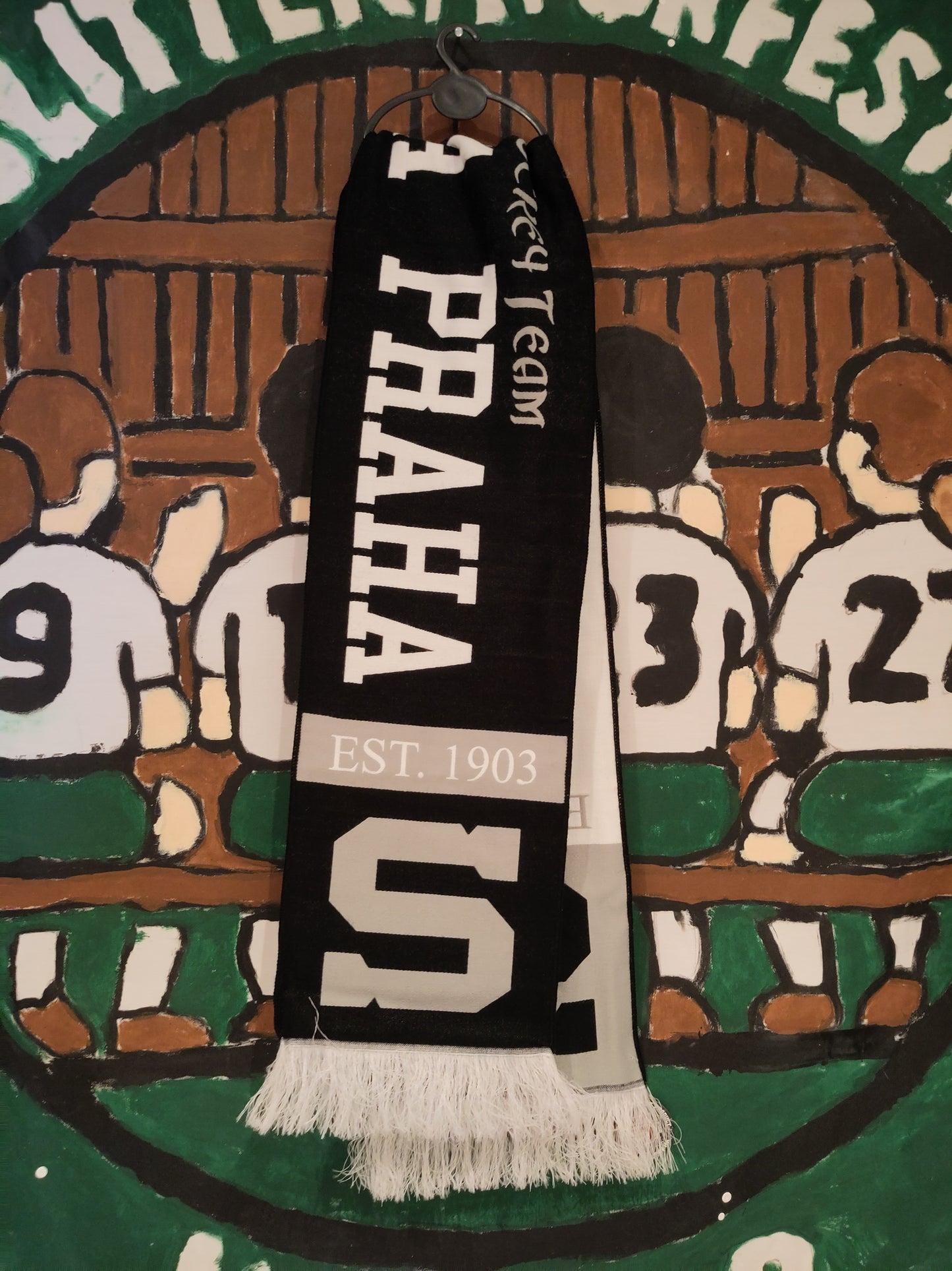 HC Sparta Praha skjerf (BNWT)