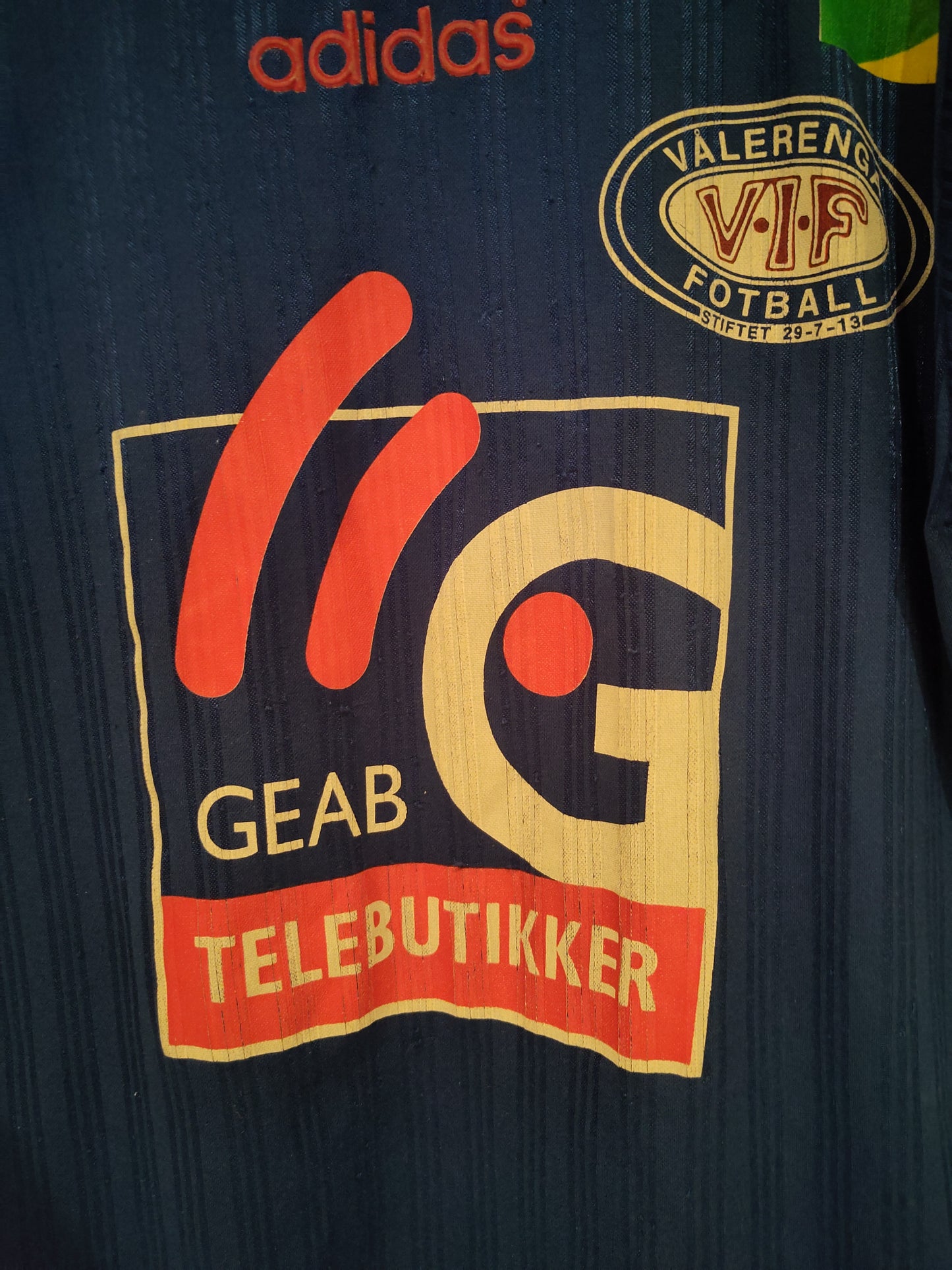 Vålerenga drakt 1995 hjemme