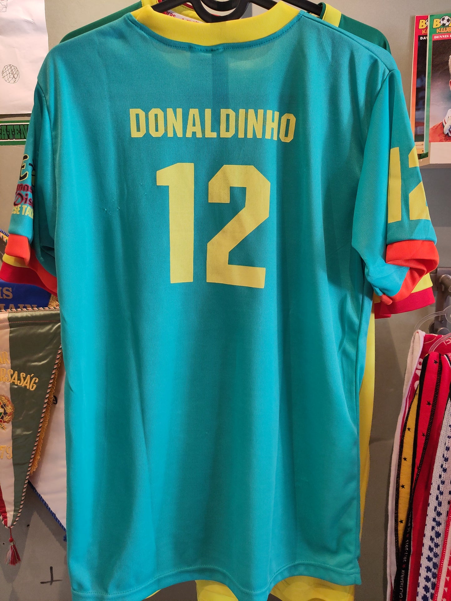 Sleivdal drakt hjemme Donaldinho m/ shorts og strømper