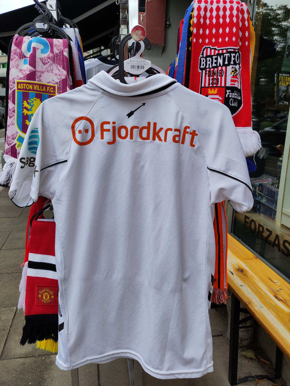 Odd drakt 2021 hjemme