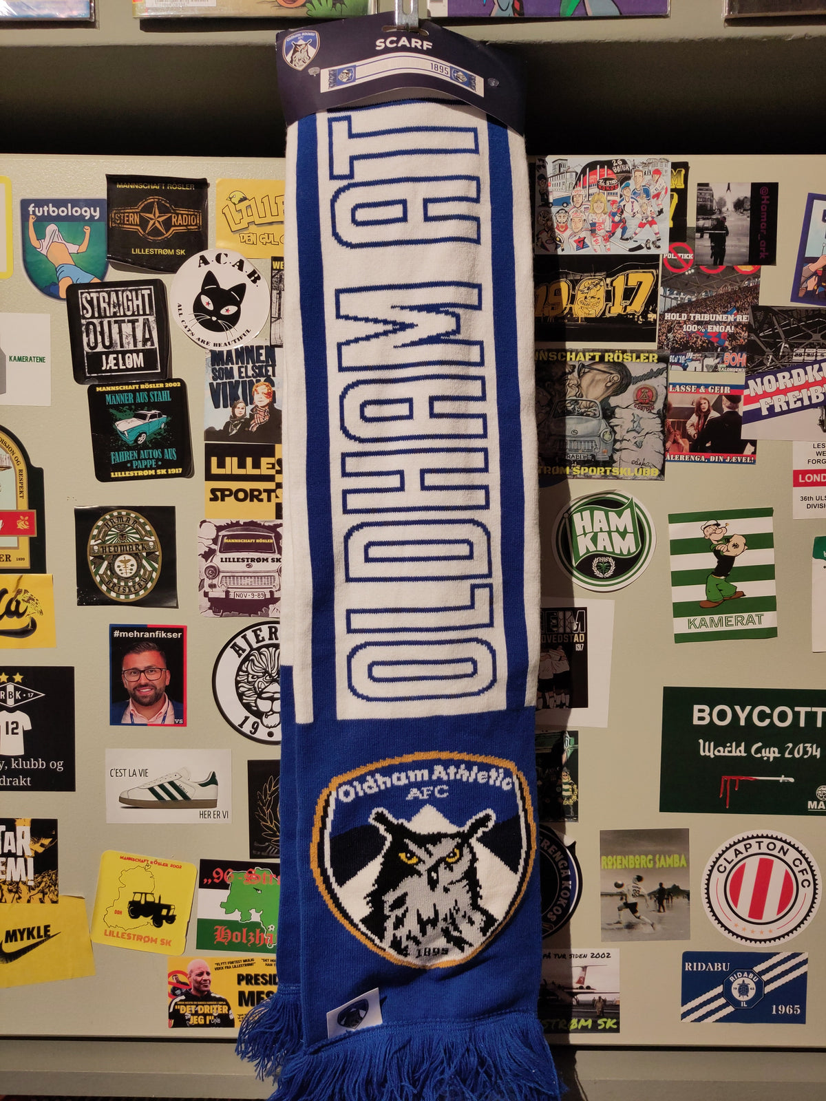 Oldham skjerf (BNWT)*