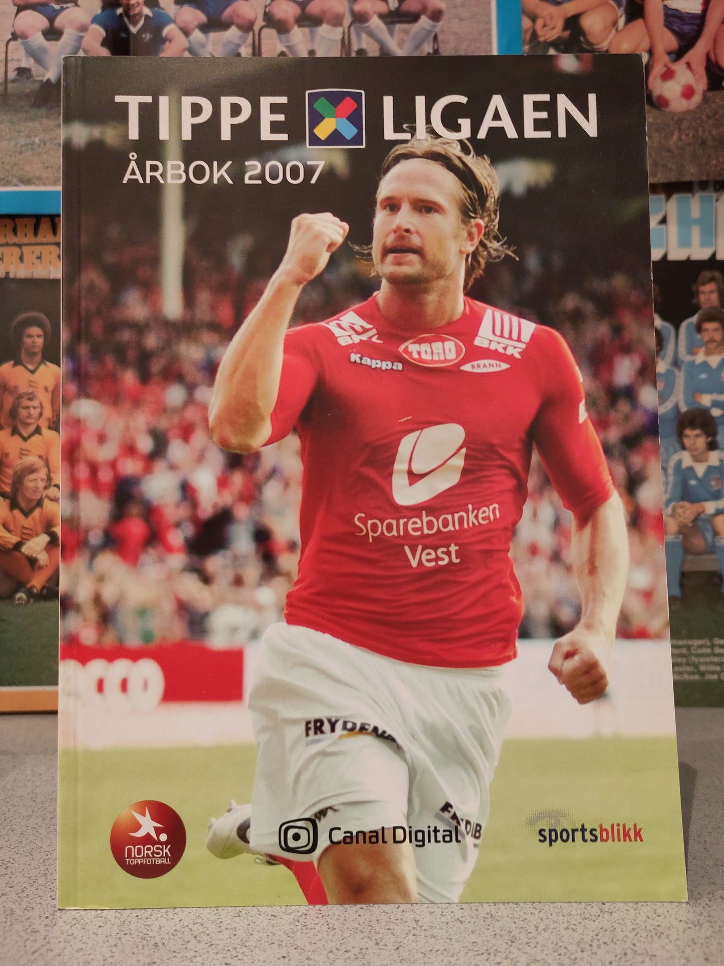 BOK: Tippeligaen - årbok 2007
