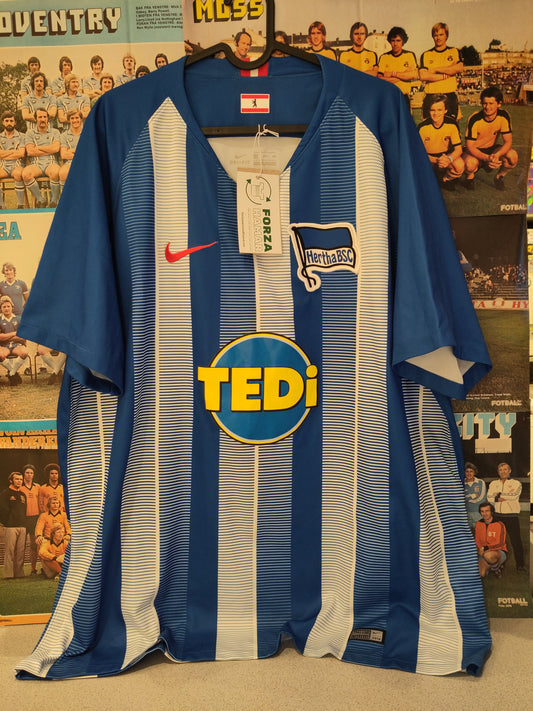 Hertha Berlin drakt 2018-19 hjemme v2