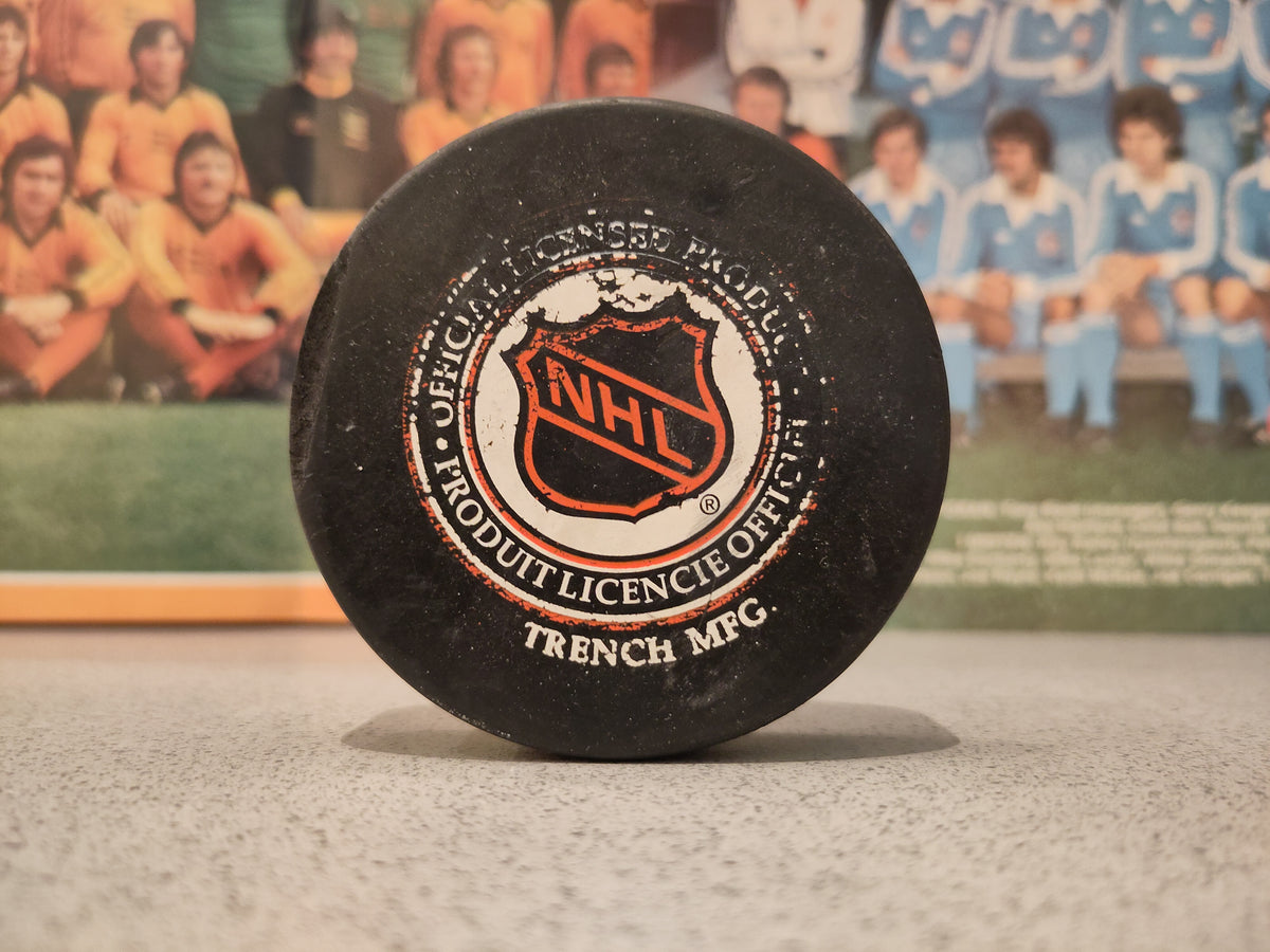 New York Islanders puck*